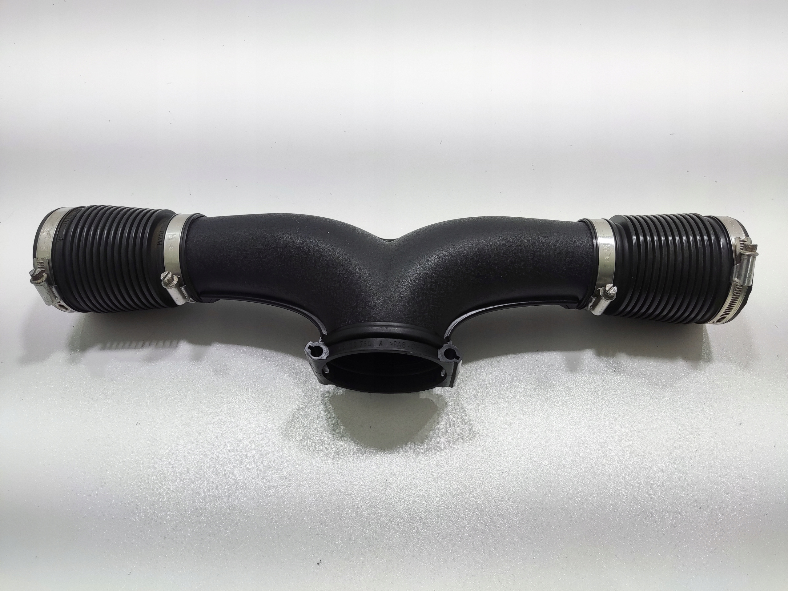 HADICA NASAVANIE VZDUCHU PORSCHE CAYENNE I 4.8 V8 2007-2009 LIFT 7L5129760A