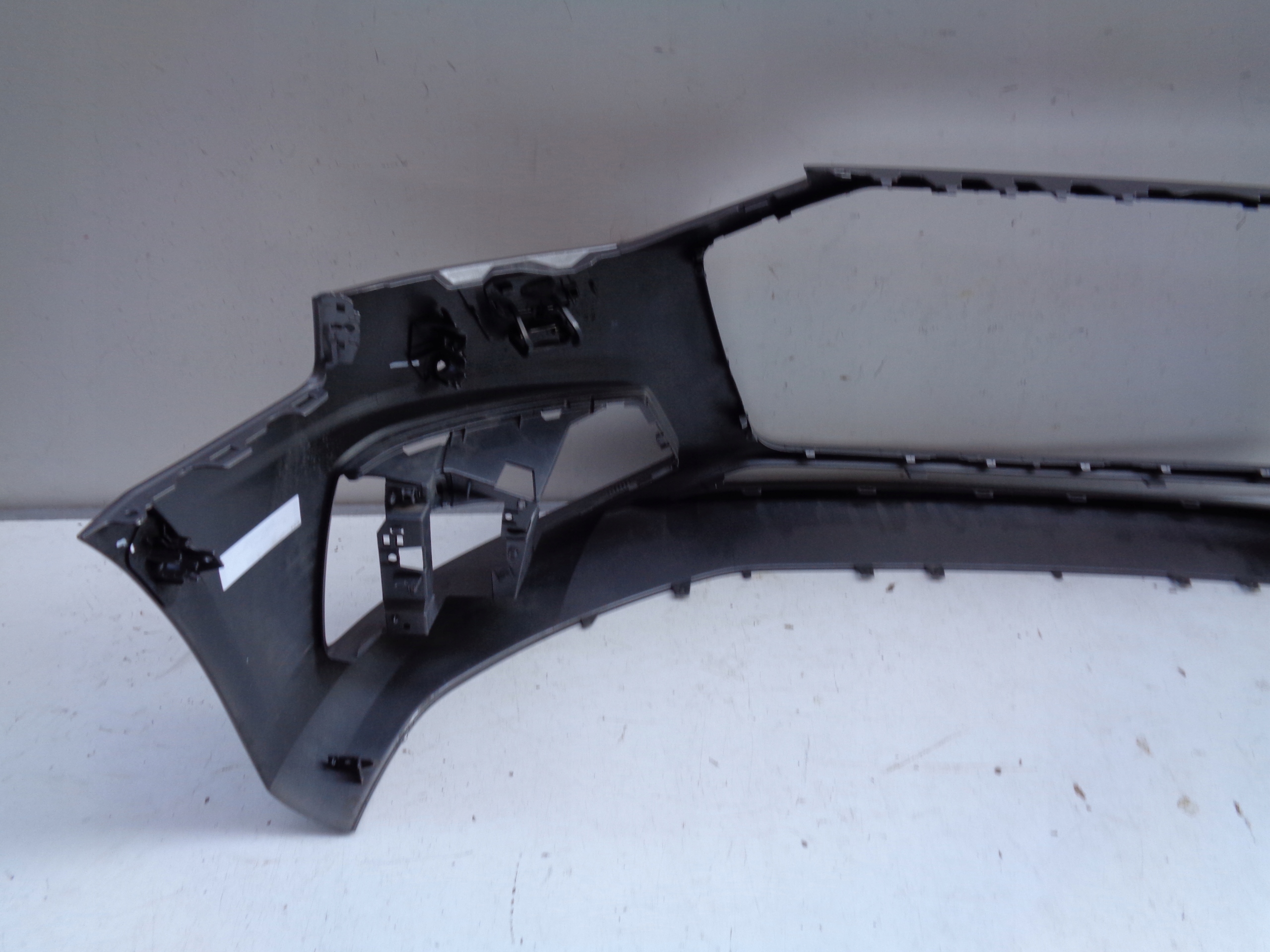PREDNÝ NÁRAZNÍK AUDI A4 B9 8W 8W0 19- LIFT 36779