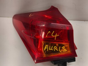 Toyota Auris II LAVE ZADNE SVETLO LED Toyota Auris II LAVE ZADNE SVETLO LED