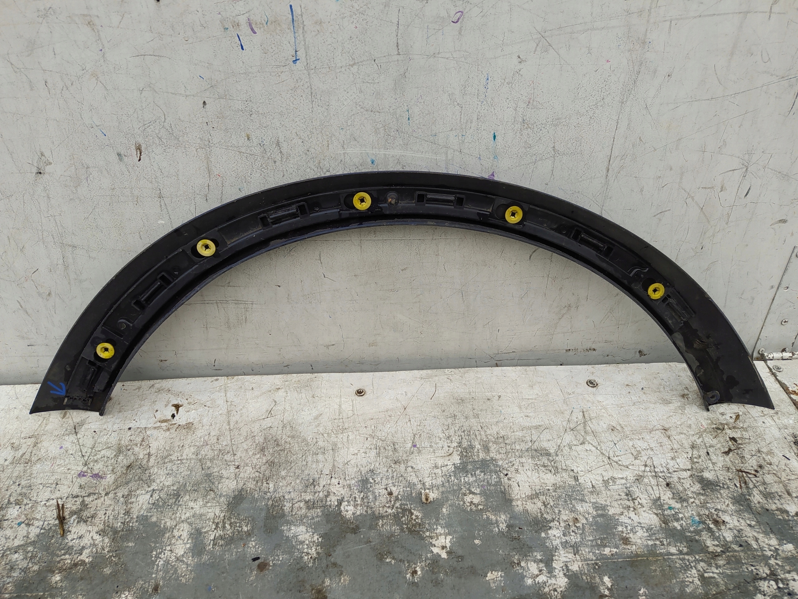 VOLVO C30 LISTA PRAVEHO ZADNEHO BLATNIKA 30779141