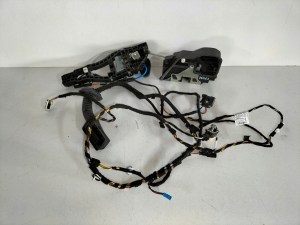 ZAMOK LAVYCH PREDNYCH DVERI BMW 1 F21 11- BMW 2 F22 14- ZAMOK LAVYCH PREDNYCH DVERI BMW 1 F21 11- BMW 2 F22 14-