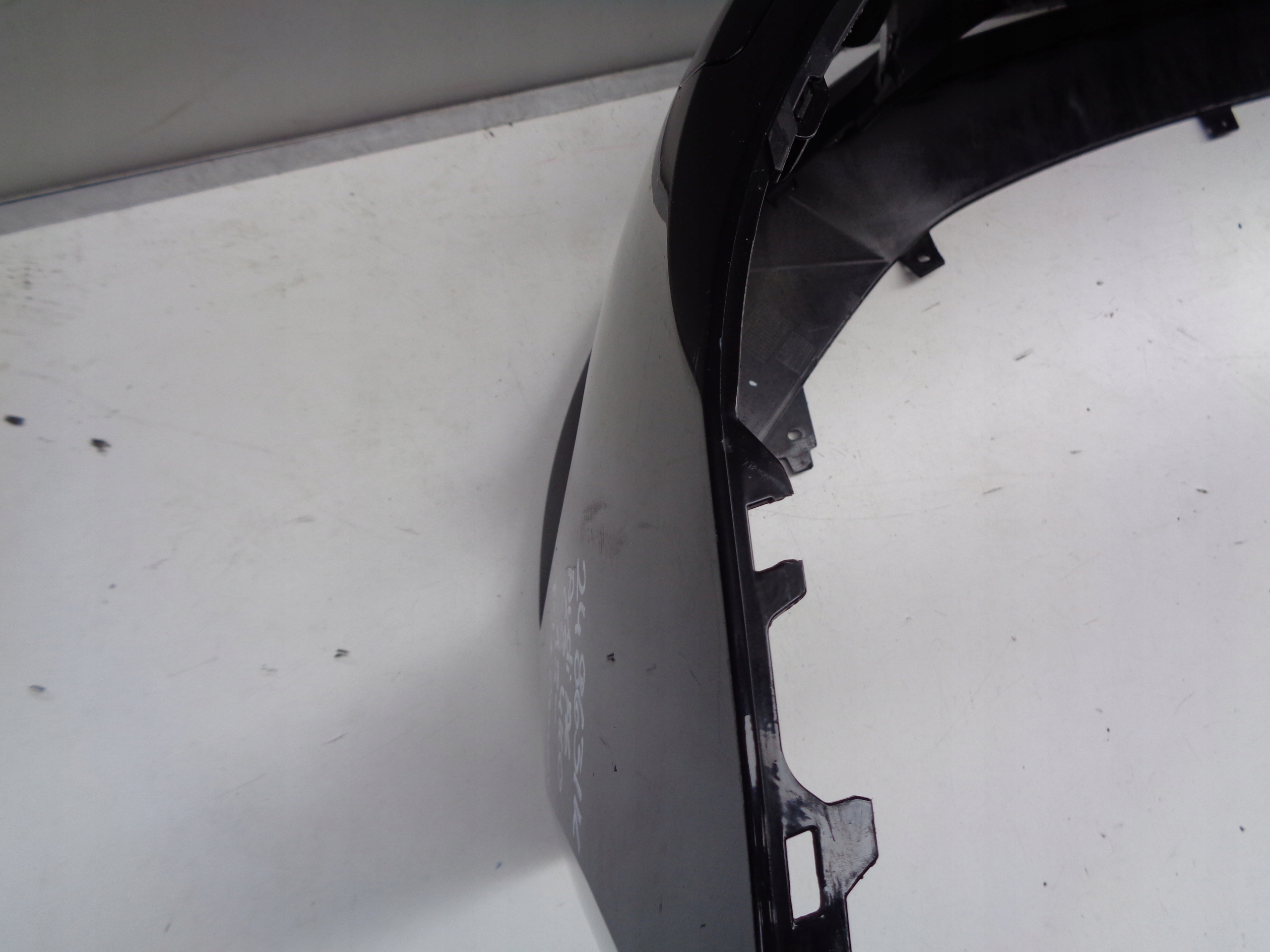 PREDNÝ NÁRAZNÍK AUDI A6 C8 4K 4K0 18- NR 24863