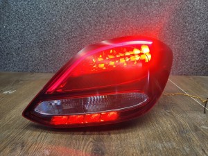 MERCEDES C 205 PRAVE ZADNE SVETLO A2059061257 MERCEDES C 205 PRAVE ZADNE SVETLO A2059061257