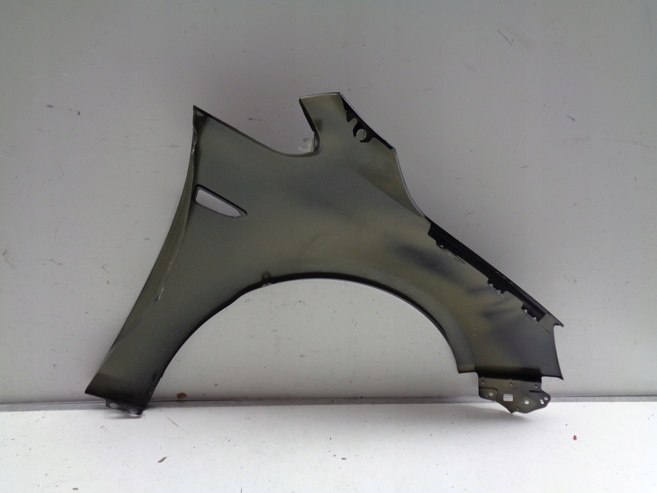 ĽAVÝ PREDNÝ BLATNÍK OPEL ASTRA IV J 09-16 17887