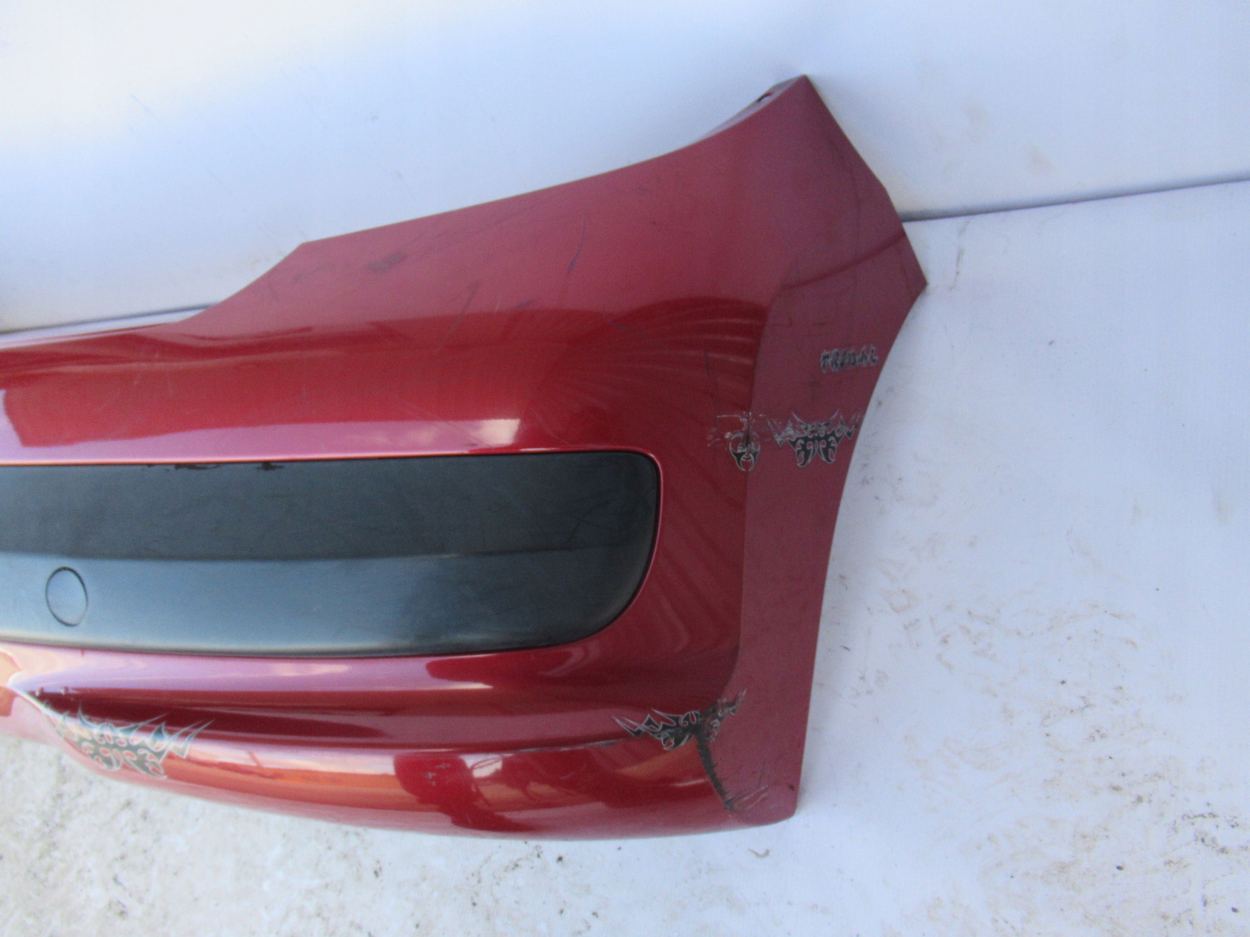 ZADNÝ NÁRAZNÍK PEUGEOT 207 HB