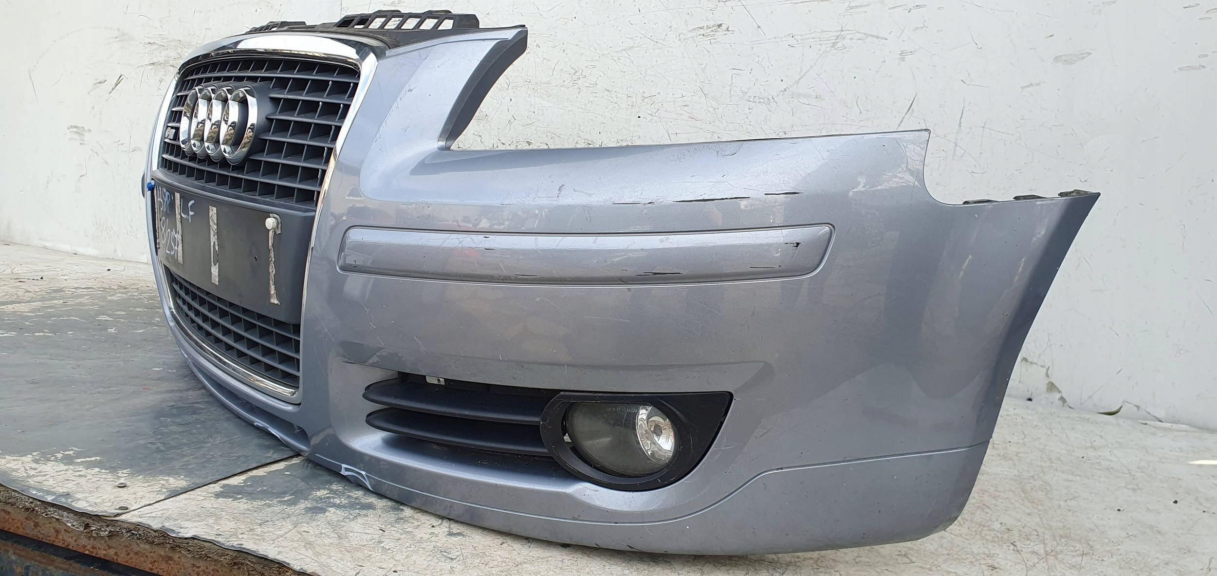 Audi A3 LIFT 05-07 8P PREDNÝ NÁRAZNÍK
