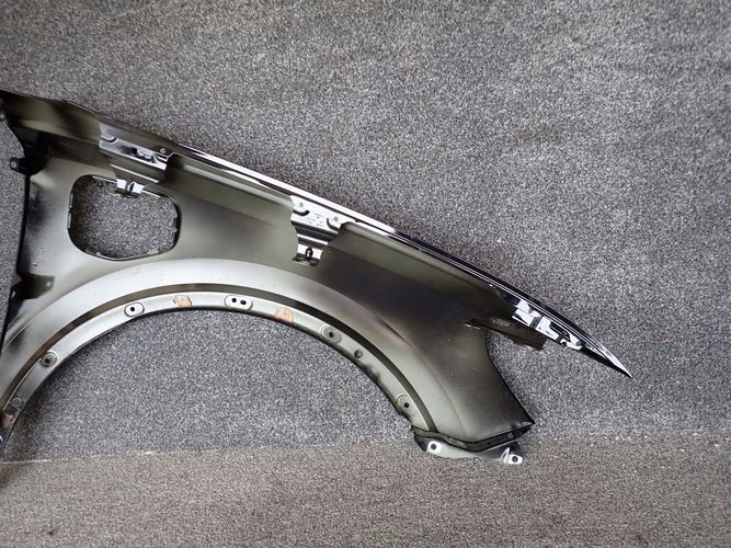 AUDI Q3 83A PLUG IN HYBRID 18- ĽAVÝ PREDNÝ BLATNÍK