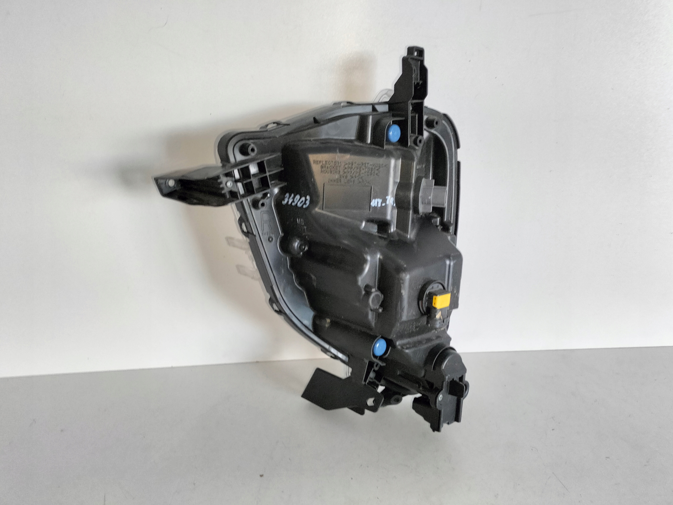 PRAVA HMLOVKA MITSUBISHI ECLIPSE CROSS 17-