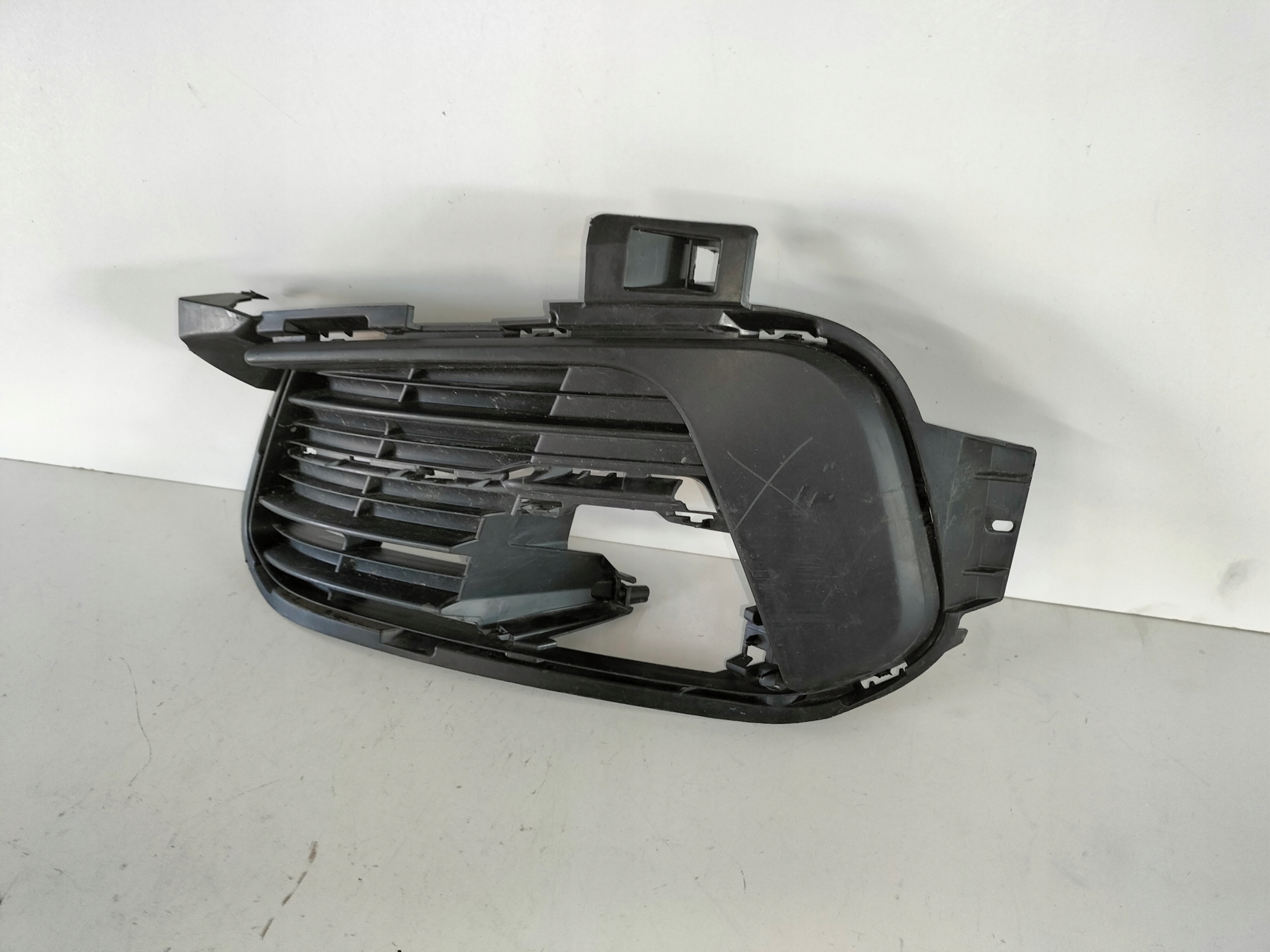 LAVA LISTA MRIEZKA PEUGEOT 308 T9 LIFT 17-