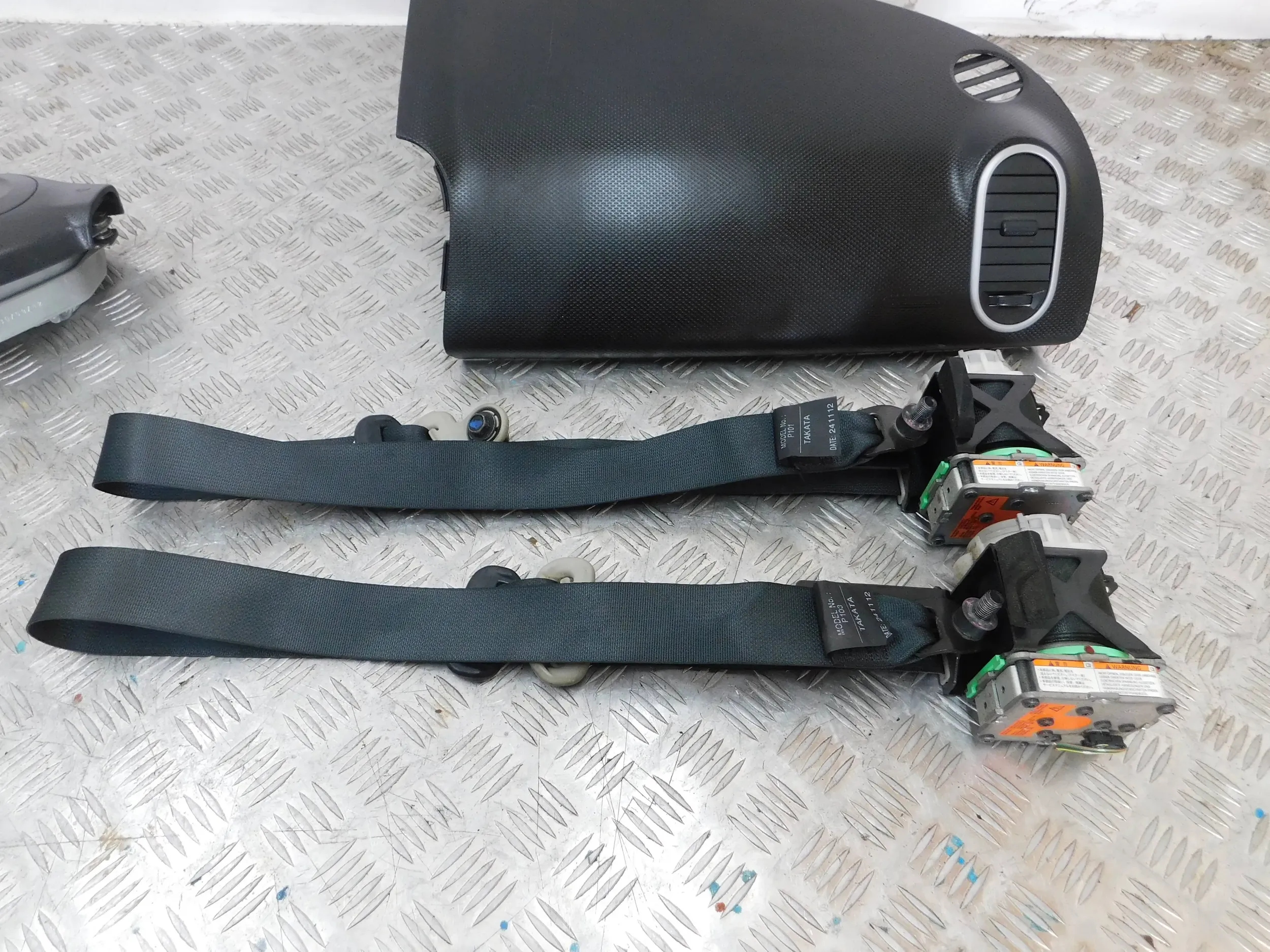 AIRBAG VOLANTU SPOLUJAZDCA NAPÍNAČE SUZUKI SPLASH