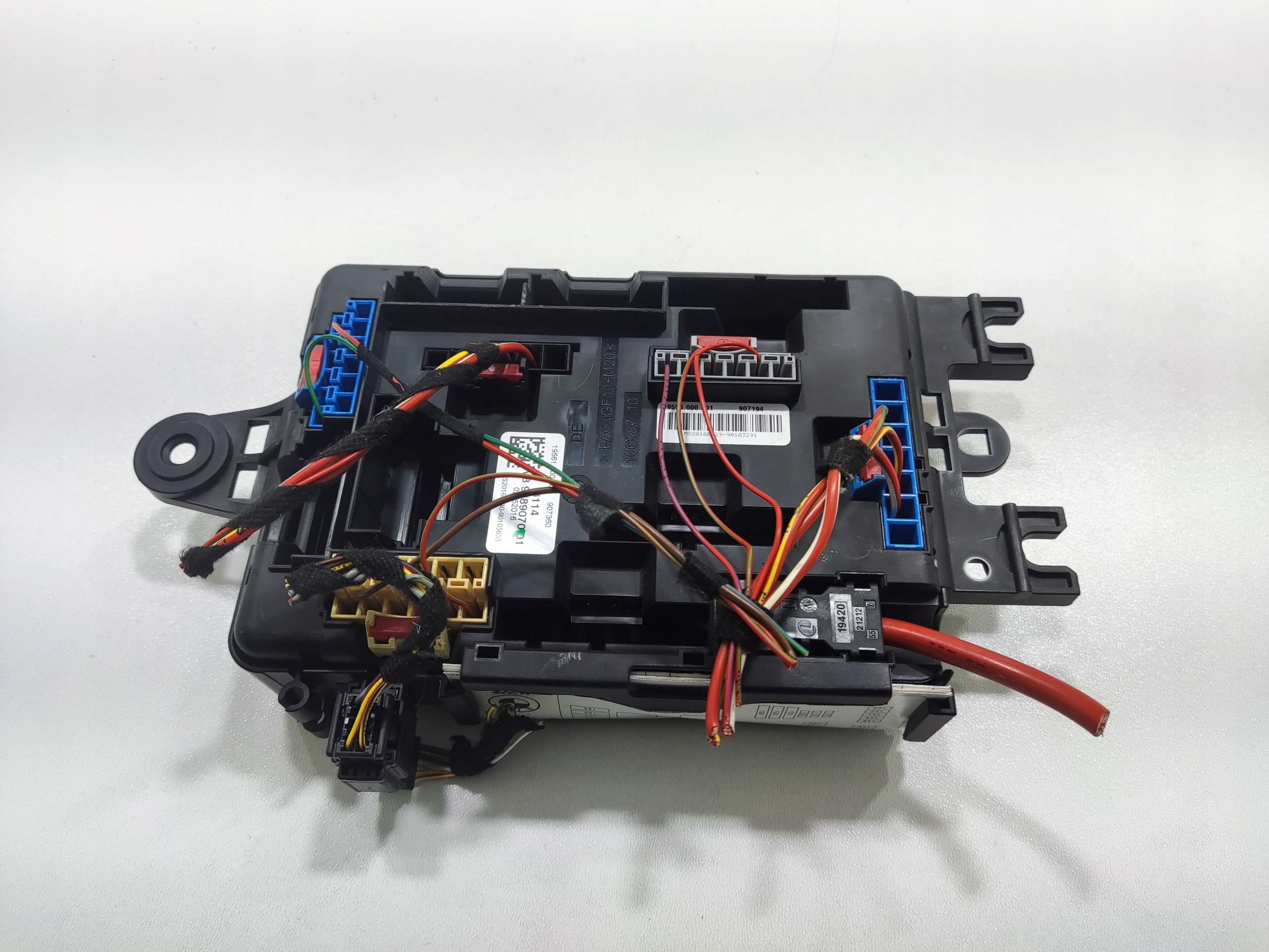 POISTKOVA SKRINKA RELÁTIEK BMW 1 II F20 9389070 2015-2019 LIFT