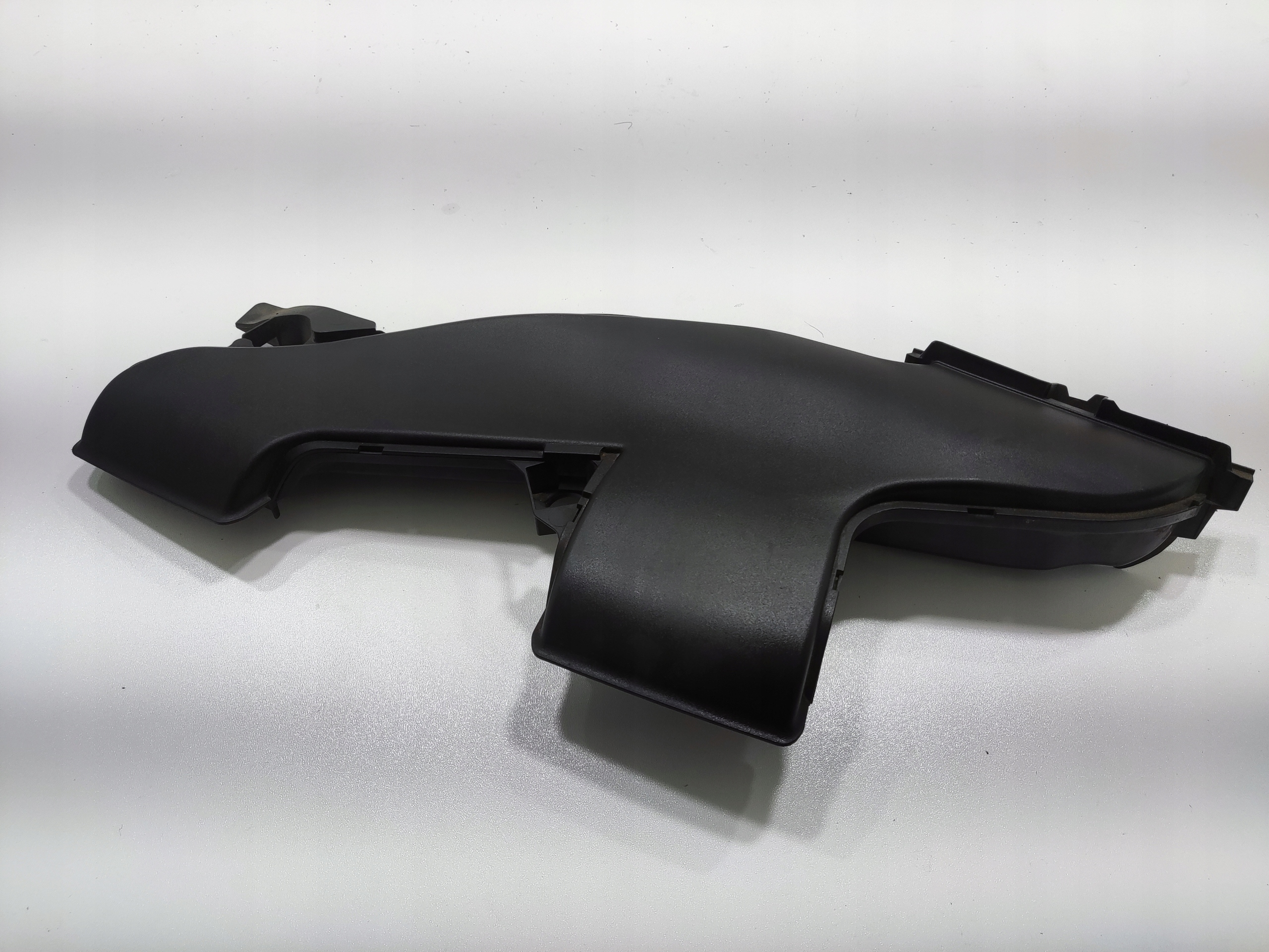 HADICA NASAVANIE VZDUCHU MINI COUNTRYMAN F60 2016-2020 8576980