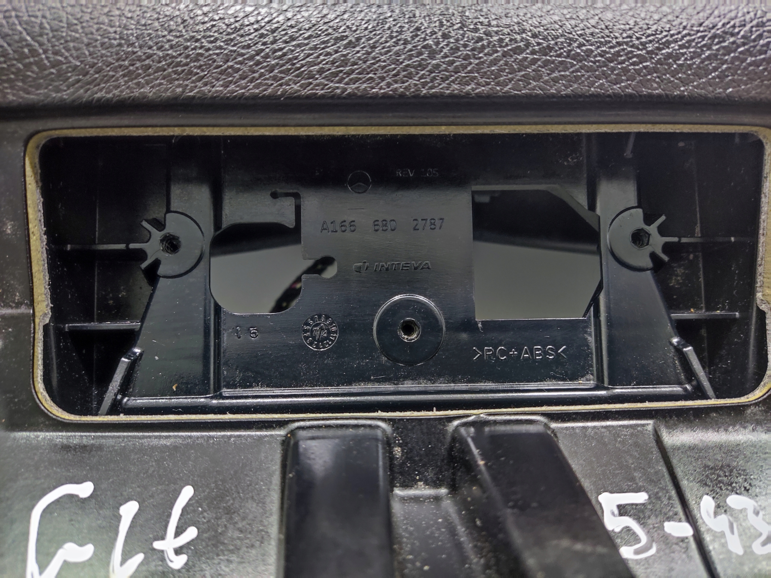 PRÍSTROJOVÁ DOSKA AIRBAG SPOLUJAZDCA MERCEDES GLE W166 1666 2015-2019