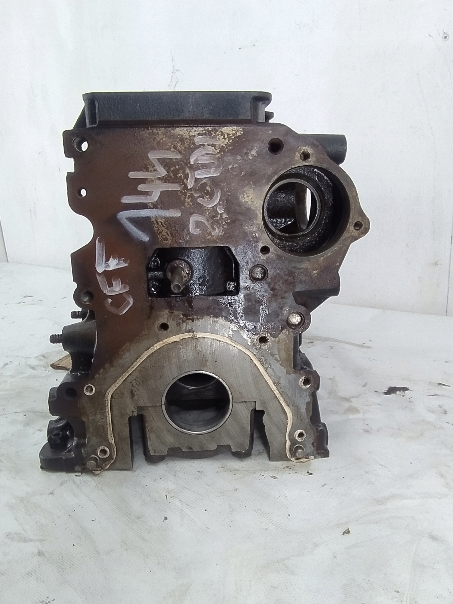 vw passat b7 2.0 tdi cff BLOK MOTORA 03L021CA