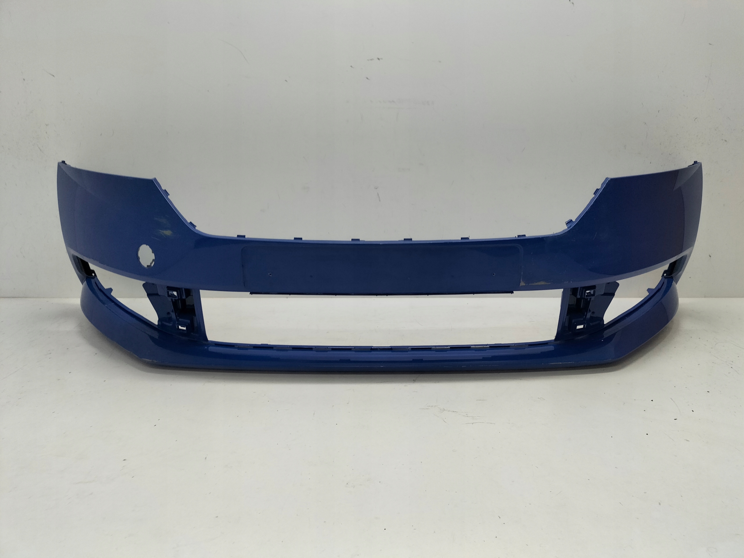 PREDNÝ NÁRAZNÍK SKODA FABIA III LIFT 18-