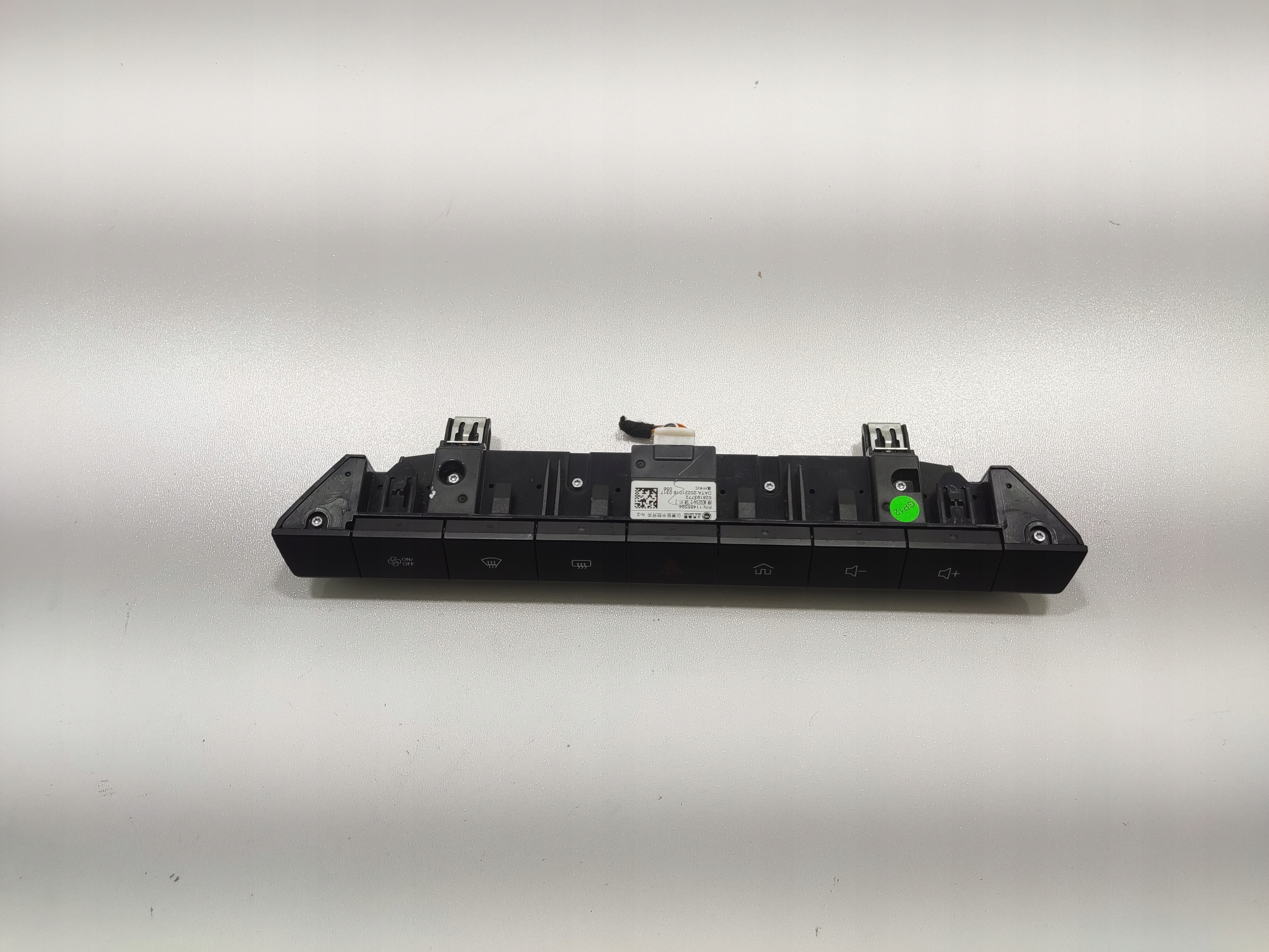 PANEL TLACIDLA KONSOLI DOSKY MG4 MG 4 2022-2025 11485594