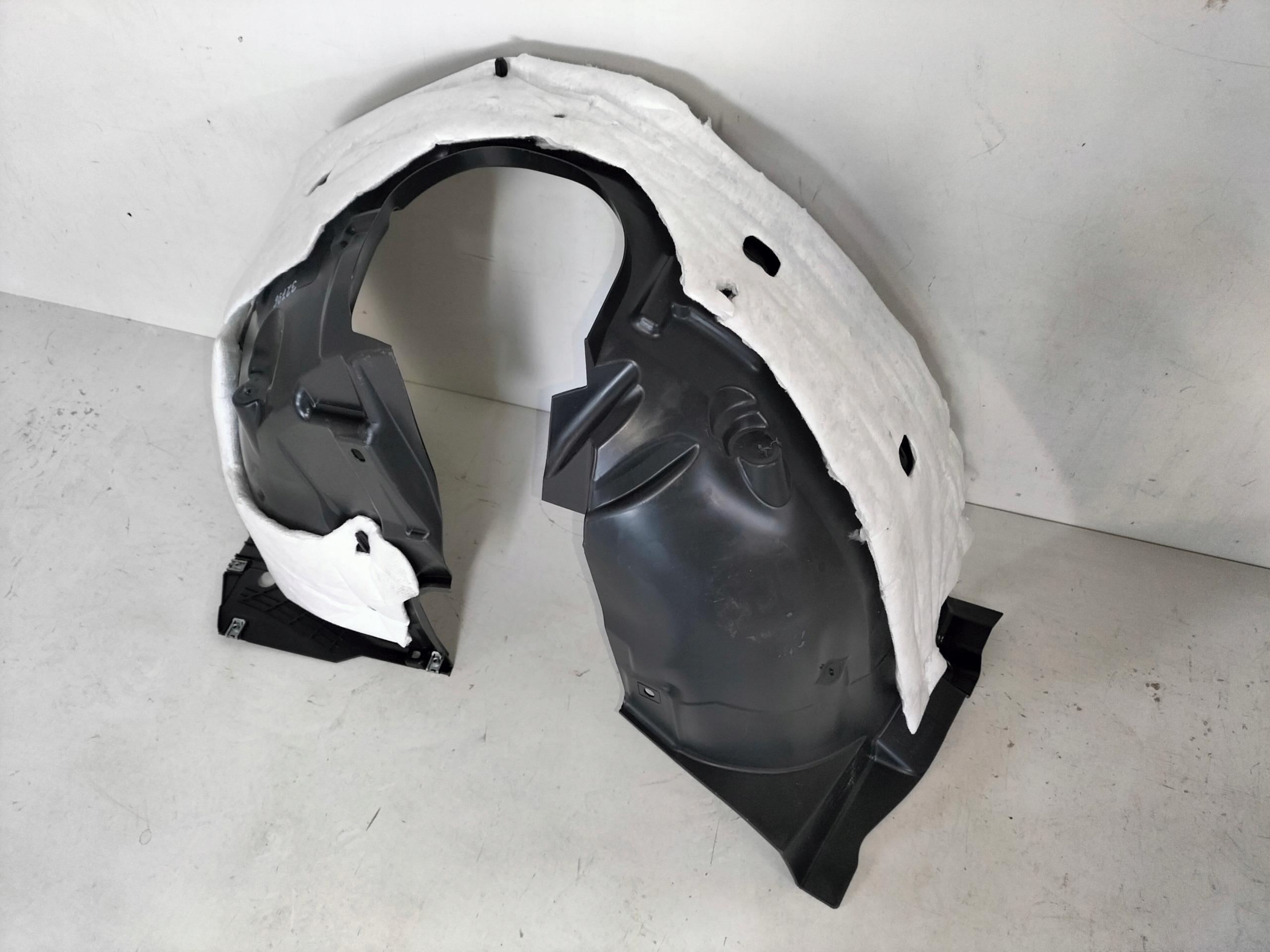 PRAVY PREDNY PODBLATNIK PEUGEOT 208 II 19-