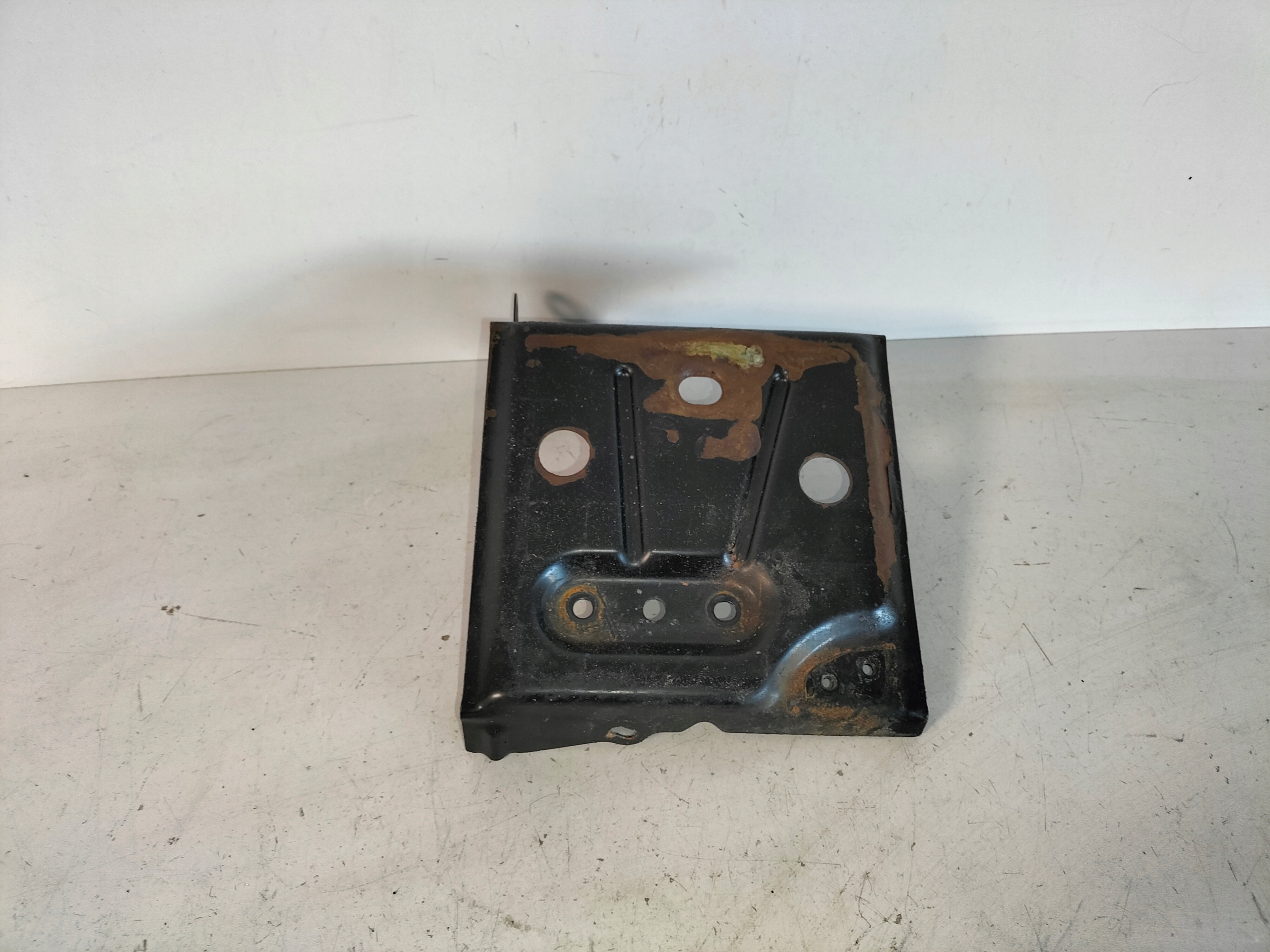 DRZIAK AUTOBATERIE MITSUBISHI SPACE STAR II 13- 1.0B 52KW
