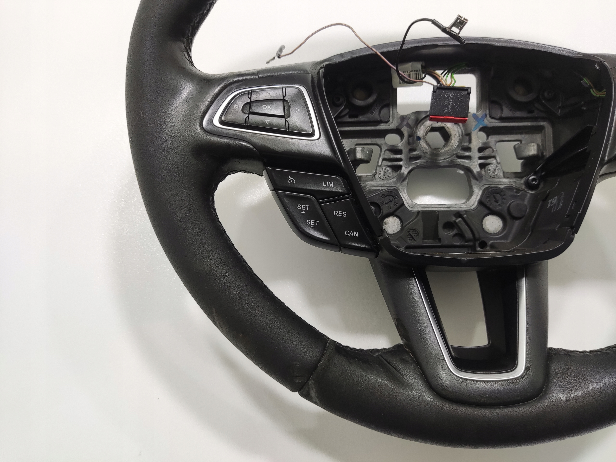 MULTIFUNKČNÝ VOLANT TLACIDLA FORD C-MAX MK2 II F1EB3600JE