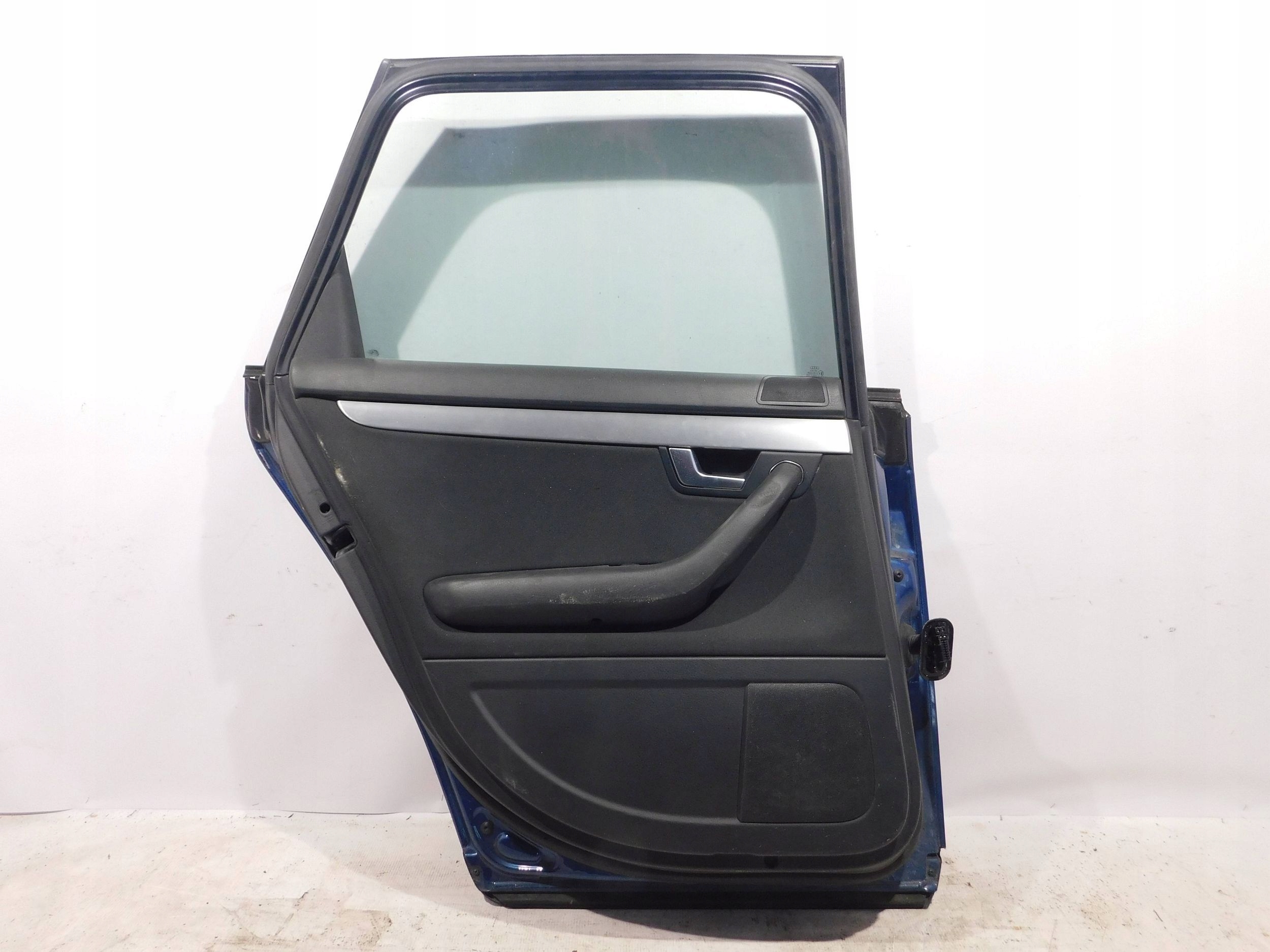 LAVE ZADNE DVERE AUDI A4 B7 KOMBI