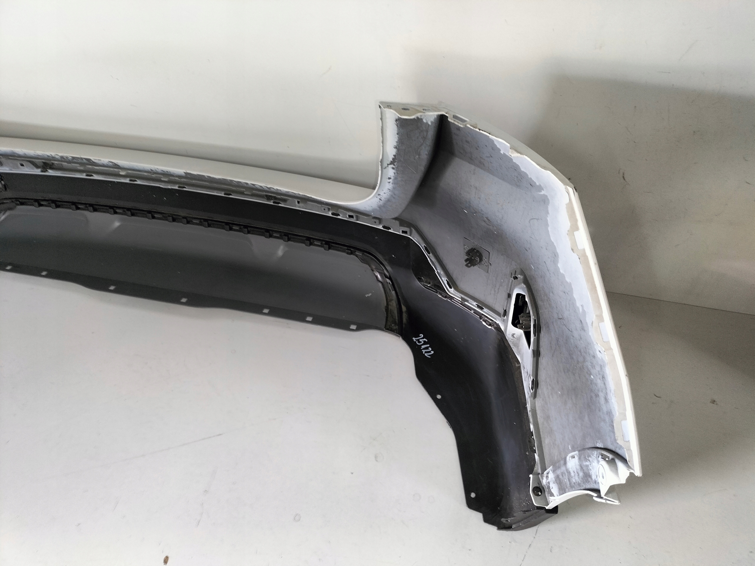 ZADNÝ NÁRAZNÍK BMW X1 U11 22-