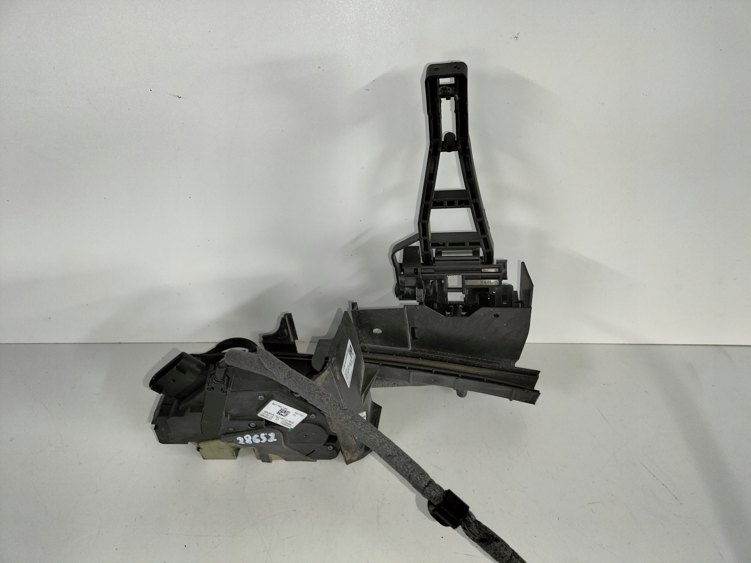 ZAMOK PRAVYCH PREDNYCH DVERI FORD FOCUS MK3 11-