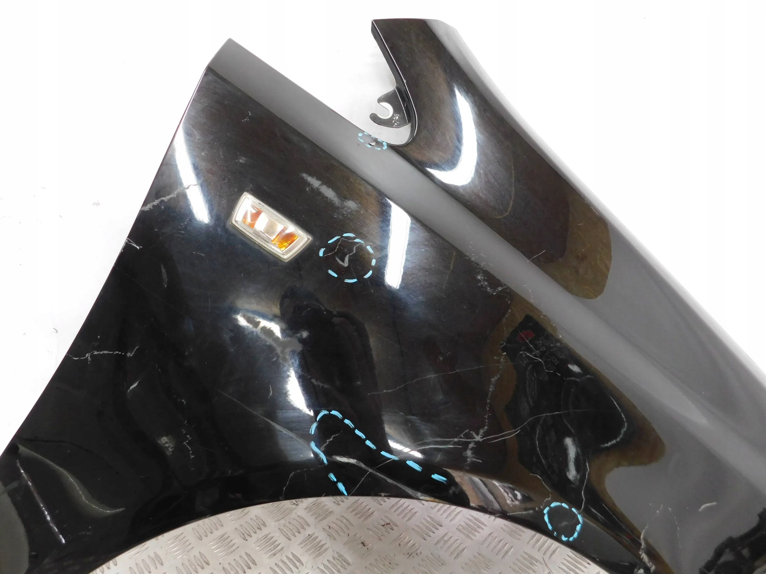 BLATNIK PREDNÝ PRAVY OPEL CORSA D