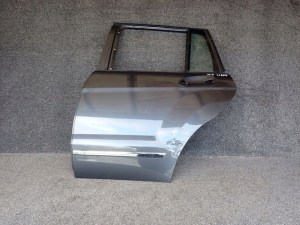 MERCEDES W204 204 GLK LAVE ZADNE DVERE MERCEDES W204 204 GLK LAVE ZADNE DVERE