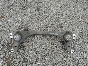 VW TOUAREG 7L6 2.5 PRIEČKA POD MOTOR 7l6199207 VW TOUAREG 7L6 2.5 PRIEČKA POD MOTOR 7l6199207