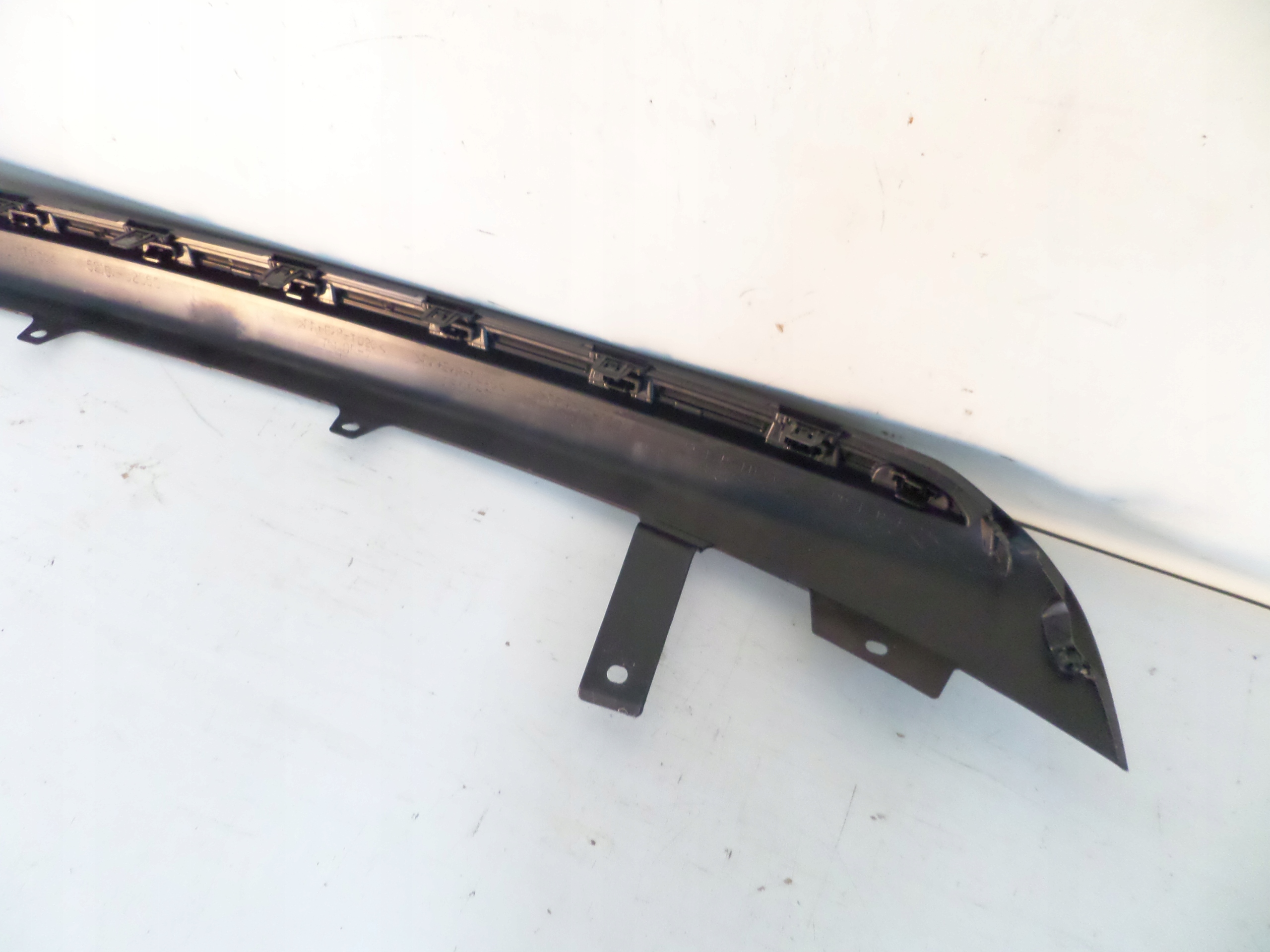 ZADNY SPOJLER TOYOTA AURIS II LIFT 15- HB