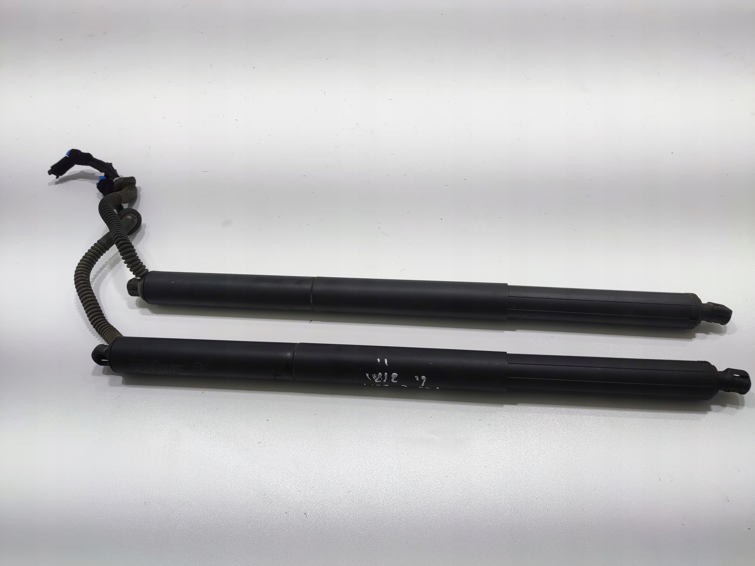 VZPERY KAPOTY MINI COUNTRYMAN F60 2016-2020 7405763
