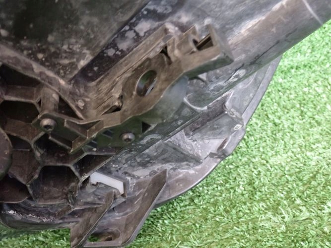 SKODA SUPERB II XENON LIFT 13- PRAVE PREDNE SVETLO