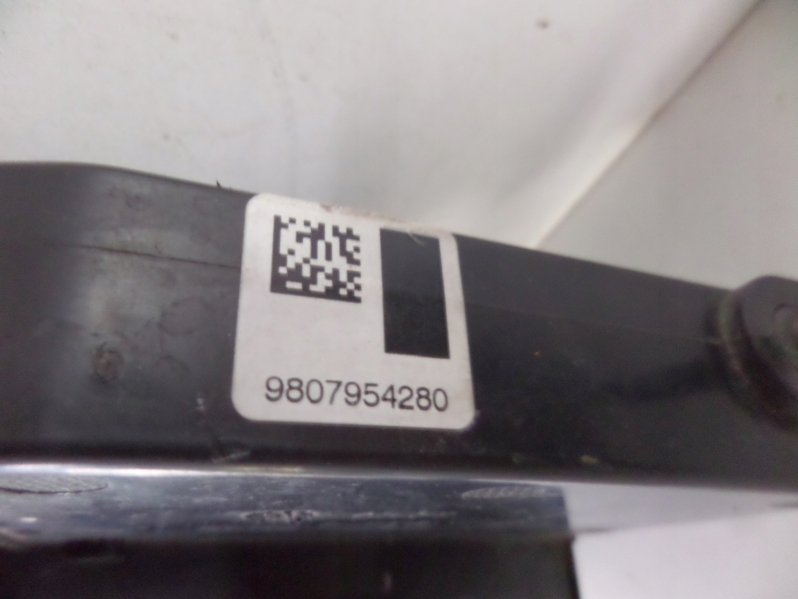 ZAMOK PRAVYCH PREDNYCH DVERI PEUGEOT 308 II T9 13-