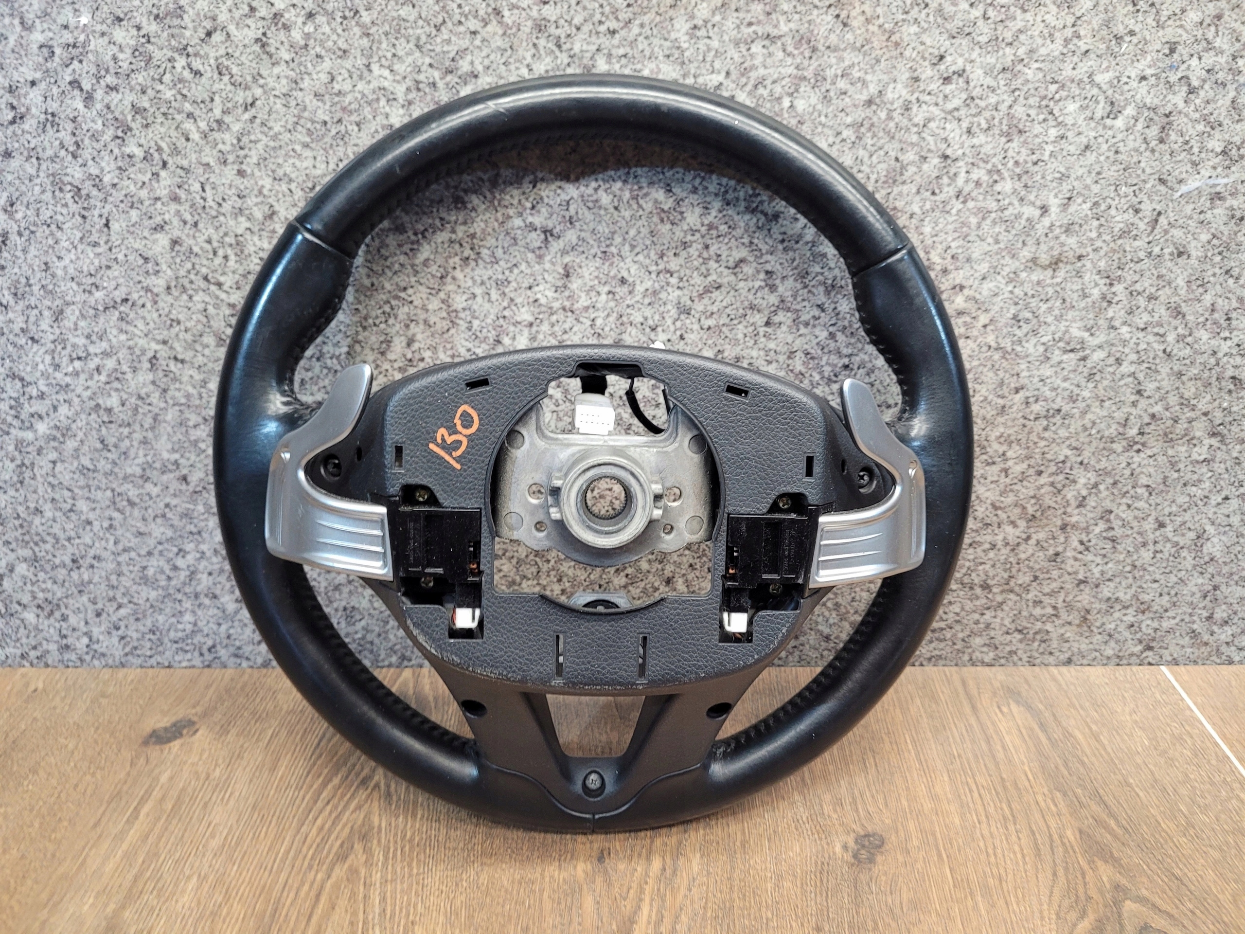 HYUNDAI I40 VOLANT PADLA RADENIA RYCHLOSTI MULTIFUNKCIA 56100-3Z212RY