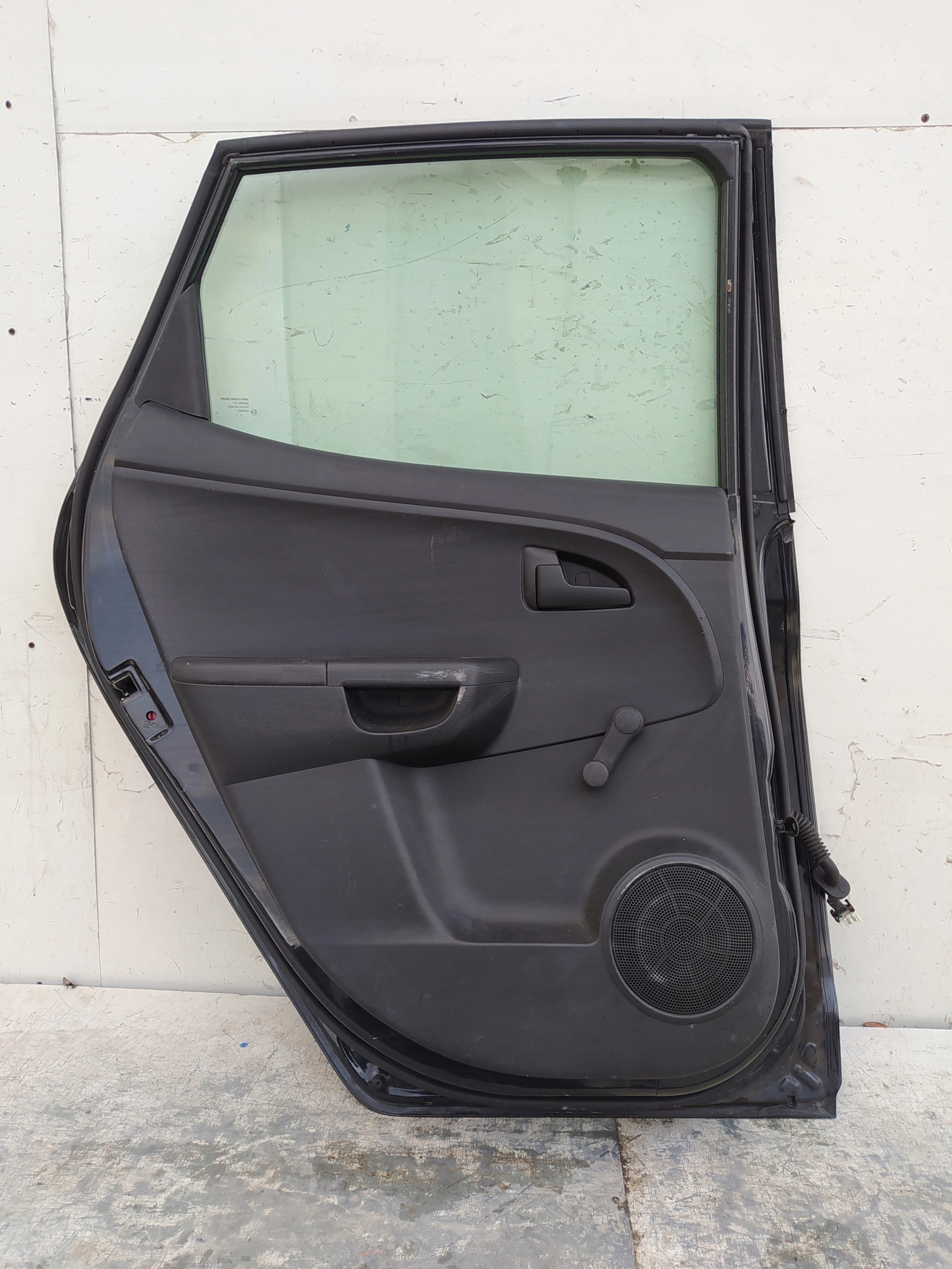 KIA VENGA LAVE ZADNE DVERE