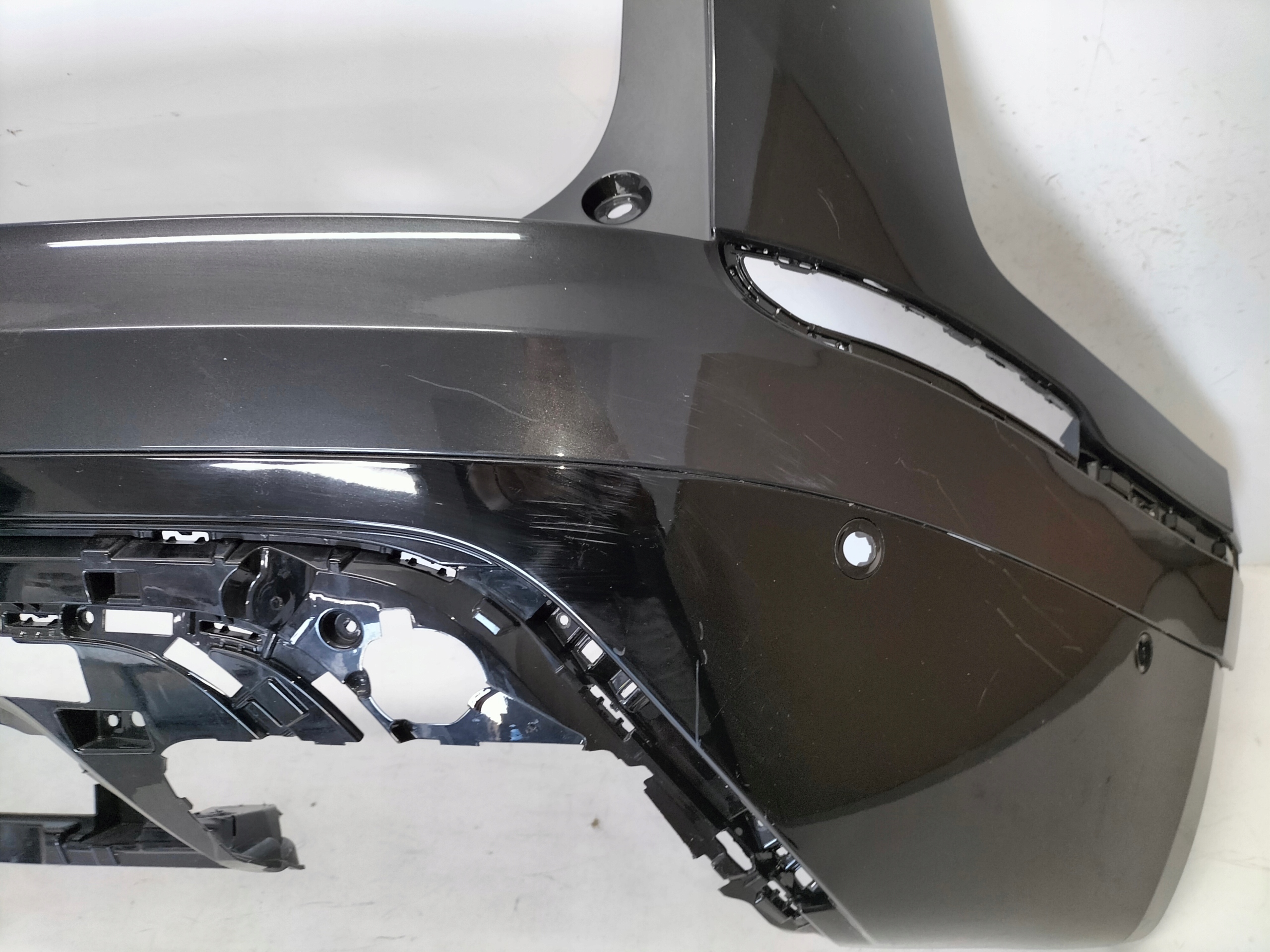 ZADNÝ NÁRAZNÍK RANGE ROVER VELAR 17-