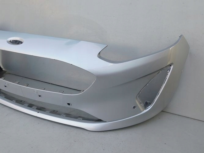 FORD FIESTA MK8 VIII 17- PREDNÝ NÁRAZNÍK