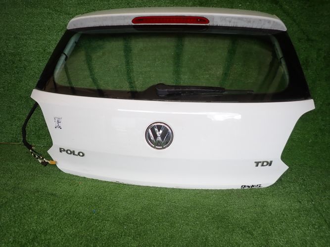 VW POLO 09- ZADNÁ KAPOTA