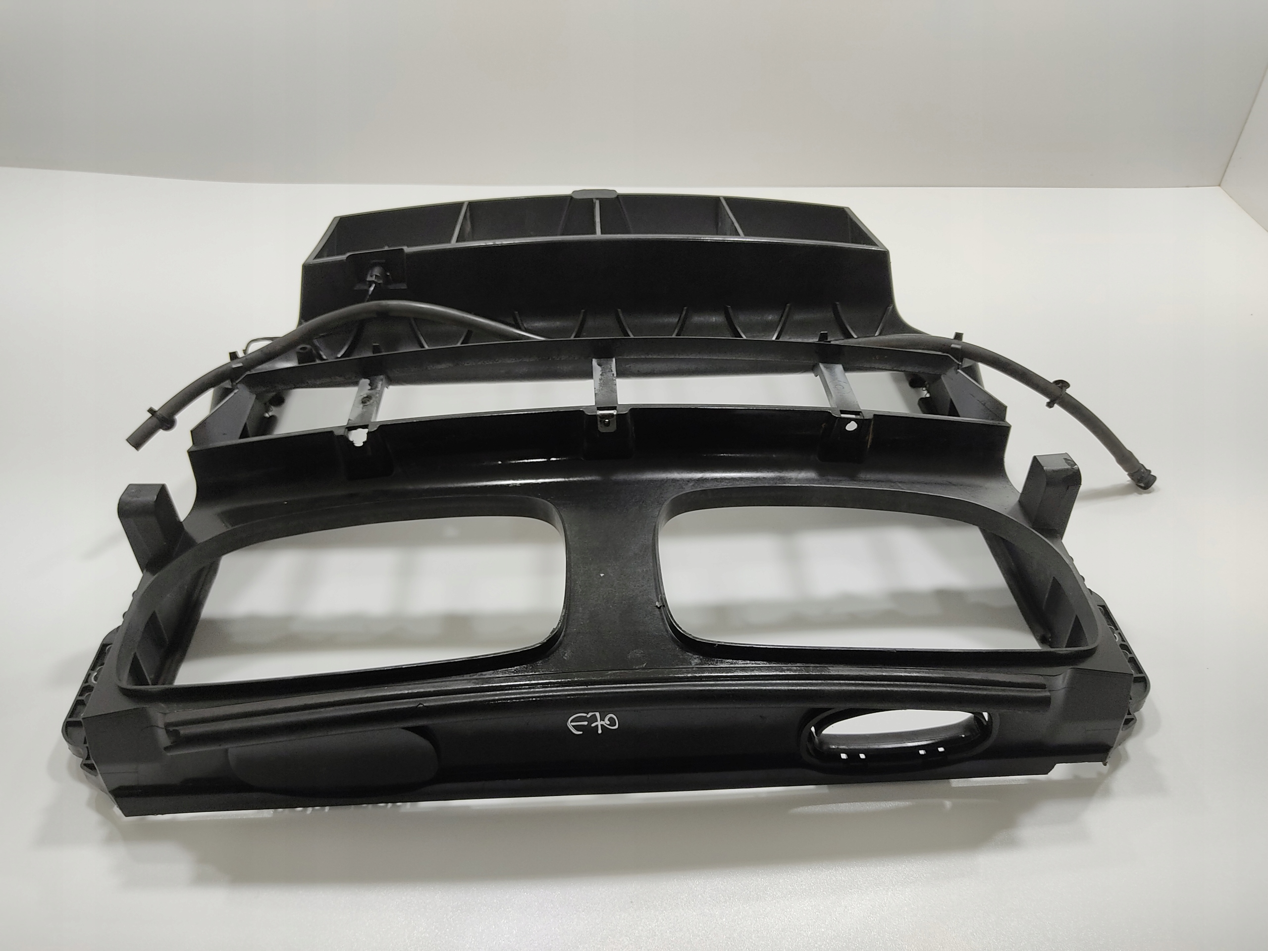 VOLANT NASAVANIE VZDUCHU VÝSTUHA BMW X5 E70 7159583 2006-2009