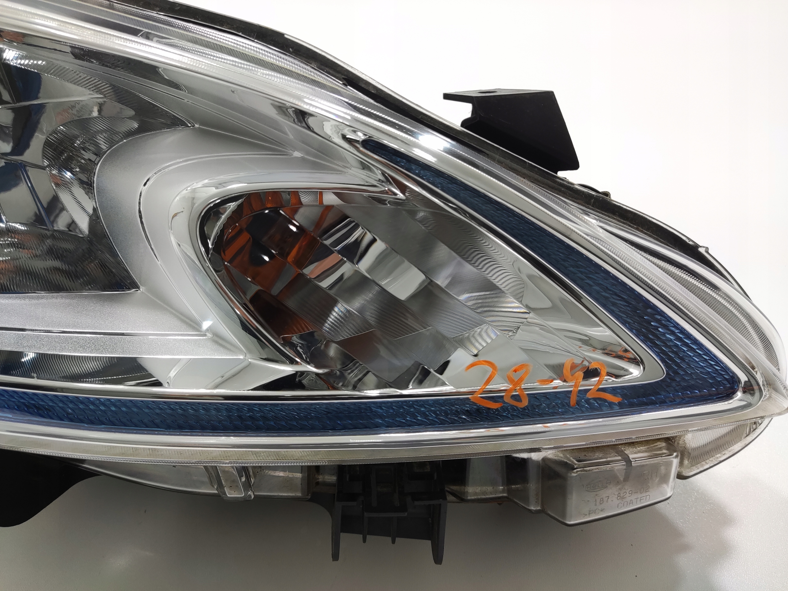 PRAVÉ PREDNÉ SVETLO NISSAN E-NV200 260104FA1A 2014-2021 EUROPA