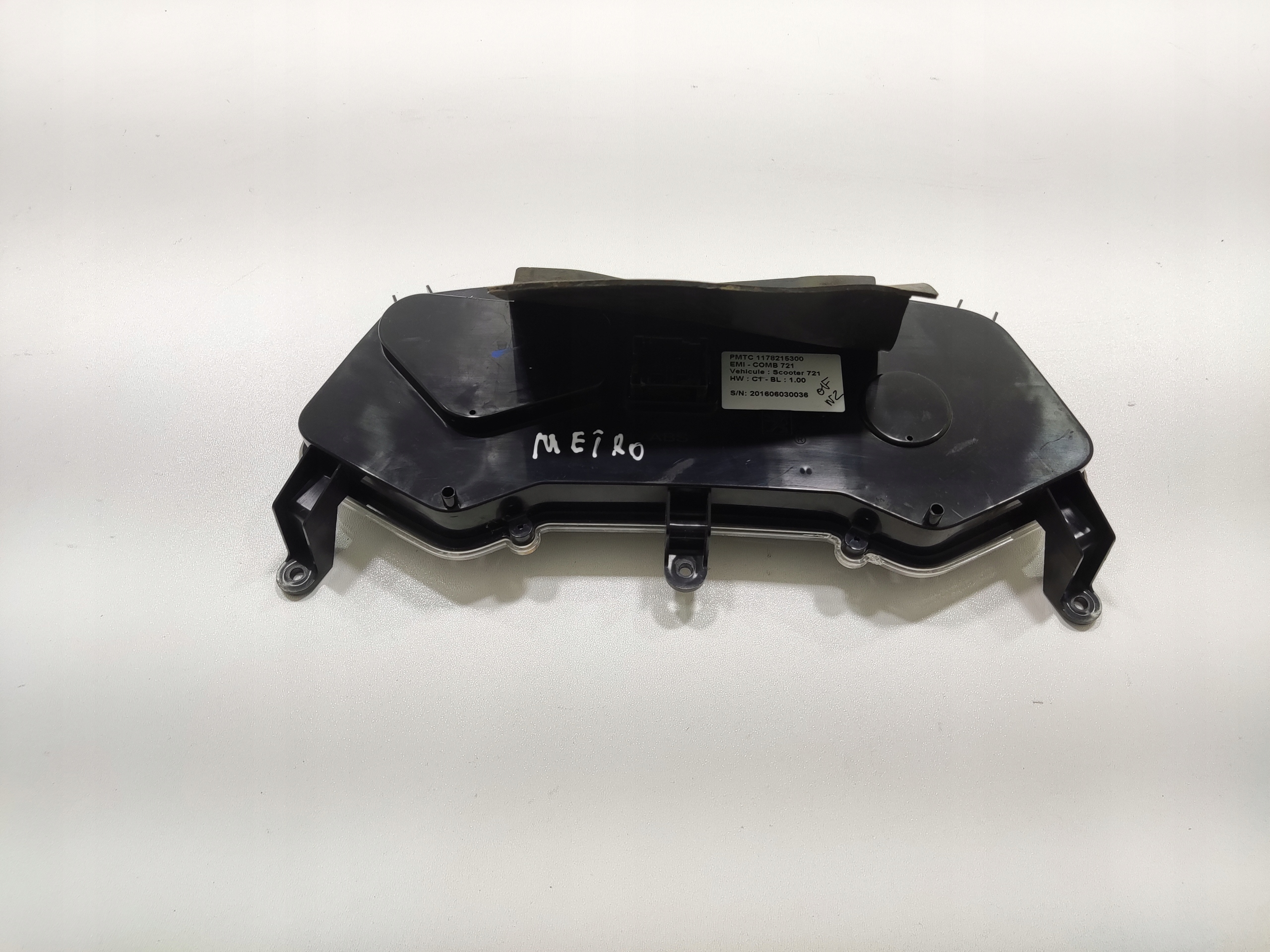 BUDÍKY TACHOMETER DISPLEJ METROPOLIS RS 400 1178215300 2013-2018