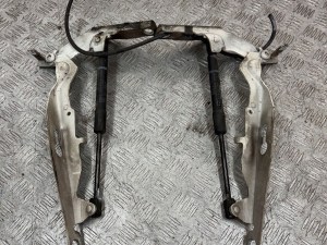 PANTY PREDNEJ KAPOTY VOLVO V60 10- PANTY PREDNEJ KAPOTY VOLVO V60 10-