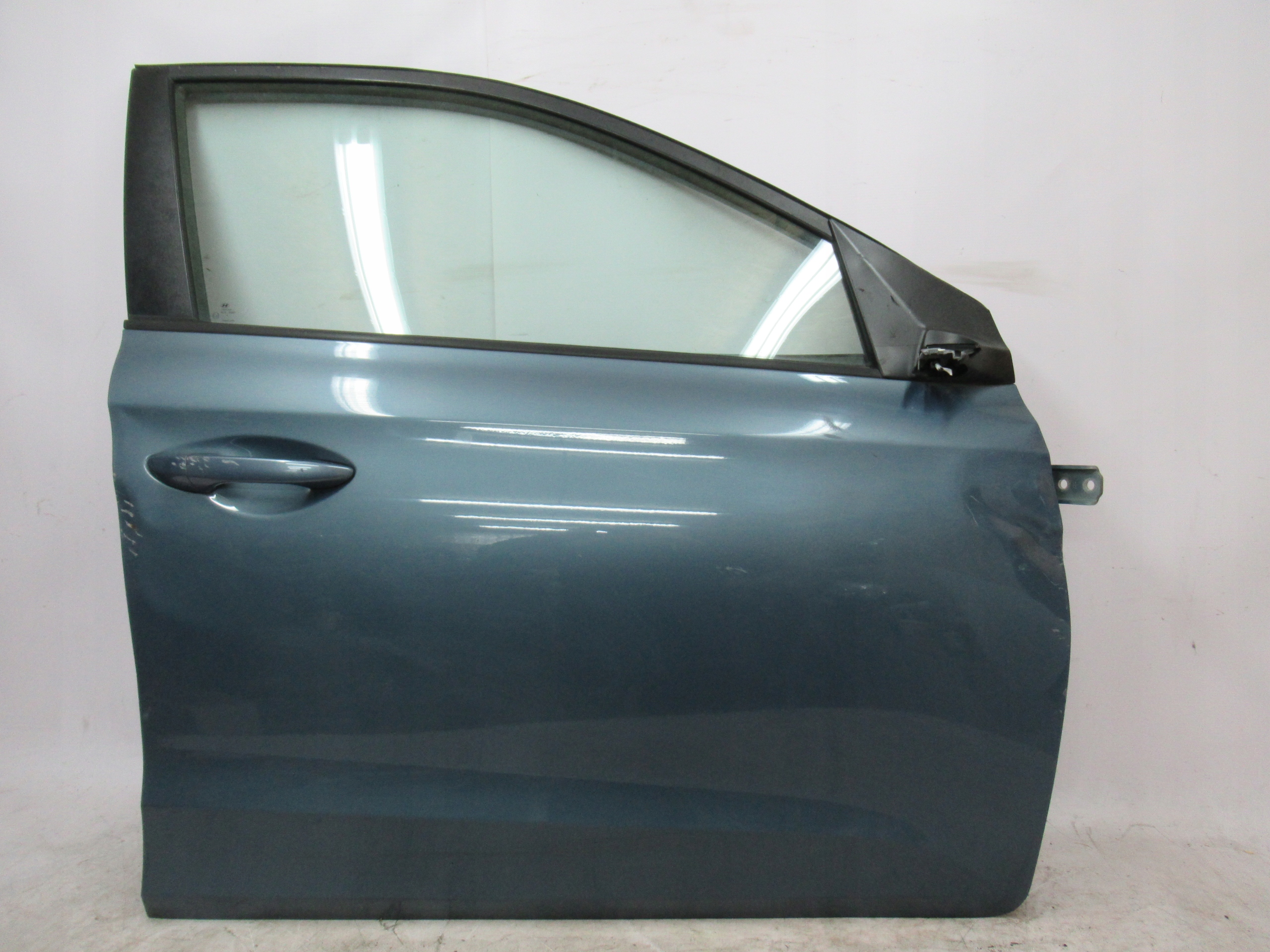 PRAVÉ PREDNÉ DVERE HYUNDAI I20 II 14-