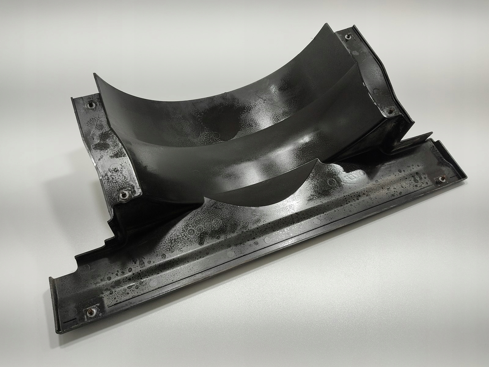 KRYT CHLADIČA VENTILÁTORA LAND ROVER DEFENDER 2.4 TDCI PGK500440