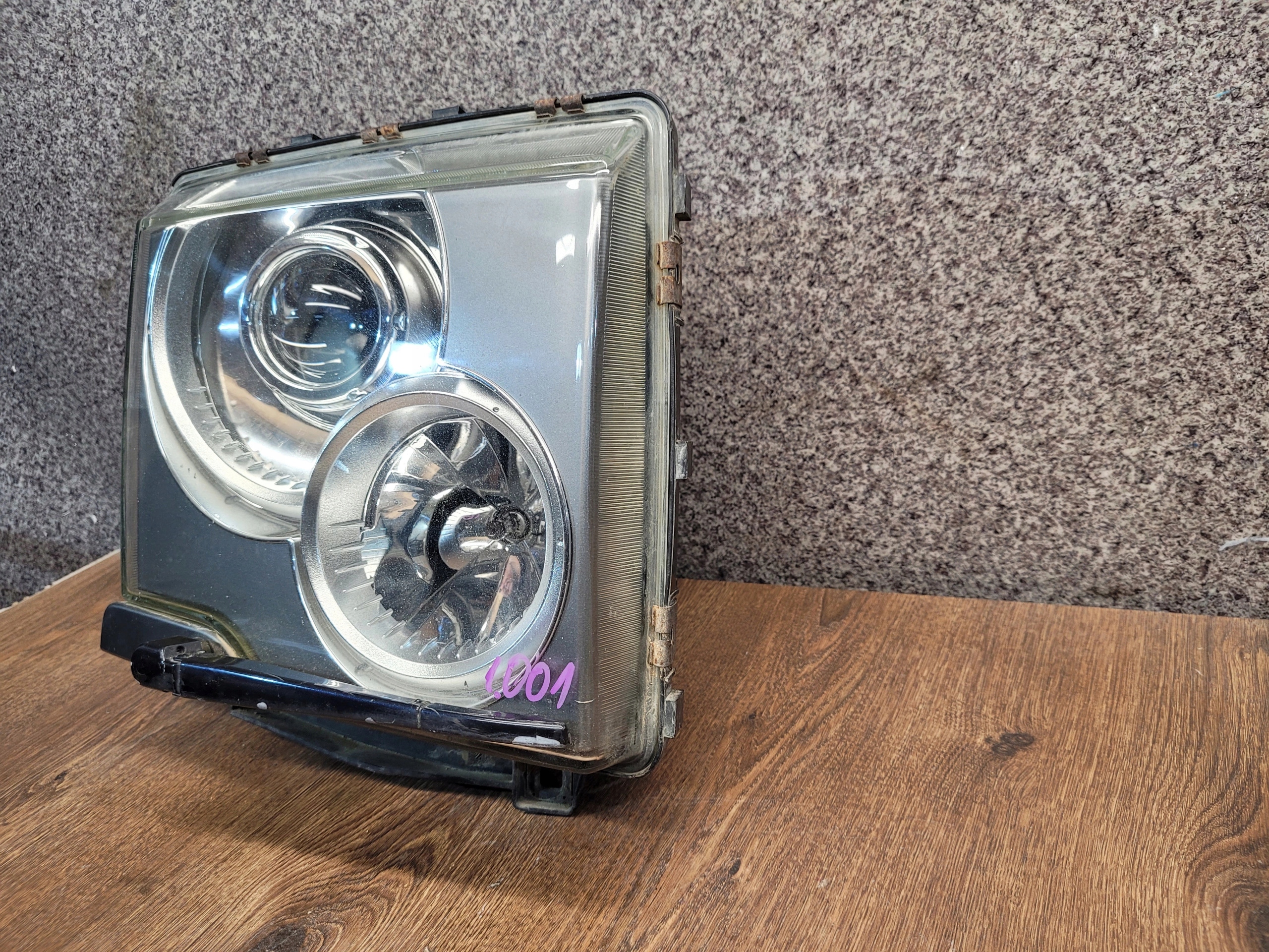 RANGE ROVER L322 XENON PRAVÉ PREDNÉ SVETLO