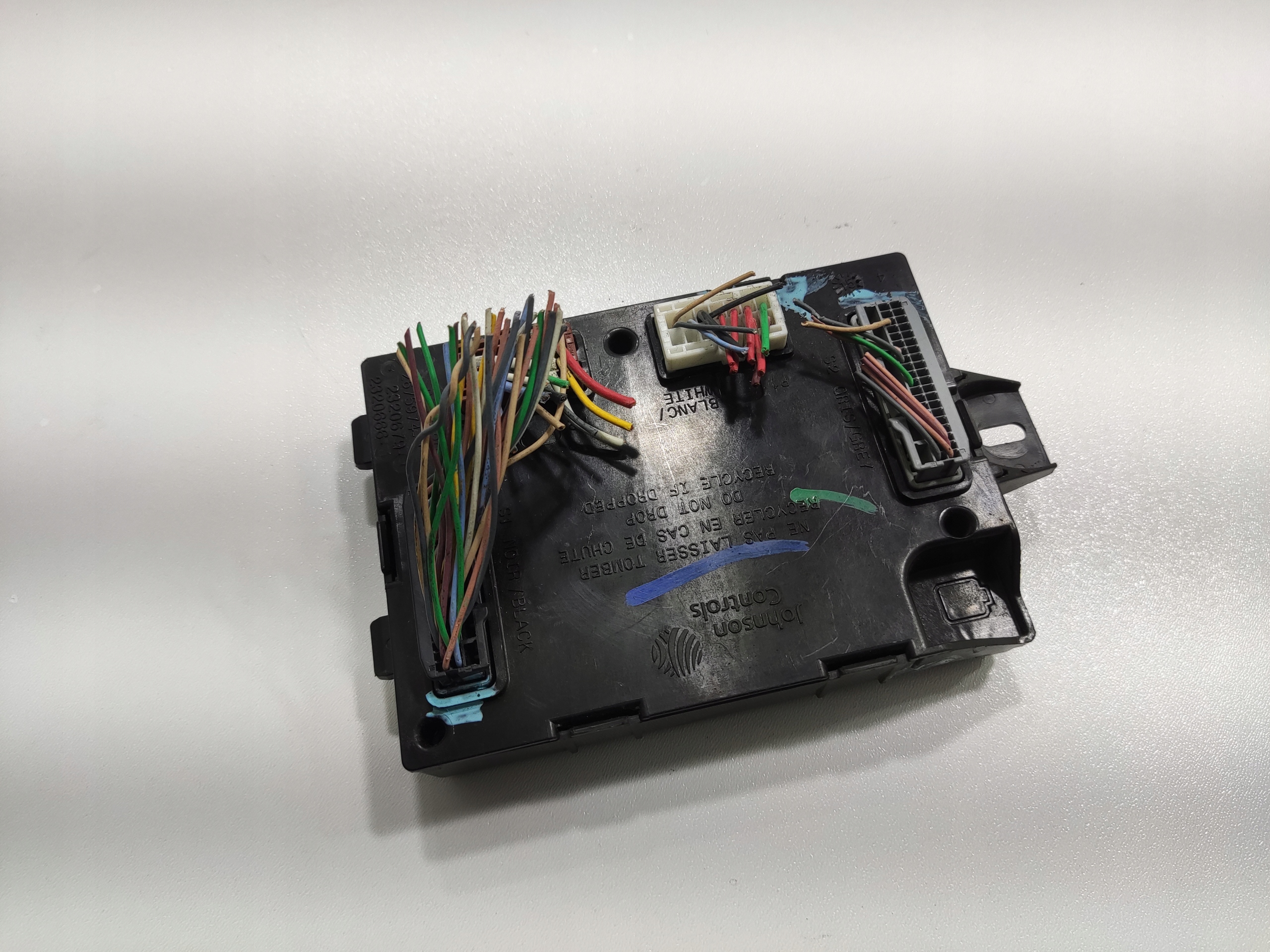 MODUL RIADIACA JEDNOTKA BCM T4LA RENAULT TRAFIC III VIVARO B 284B14579R 2014-2019