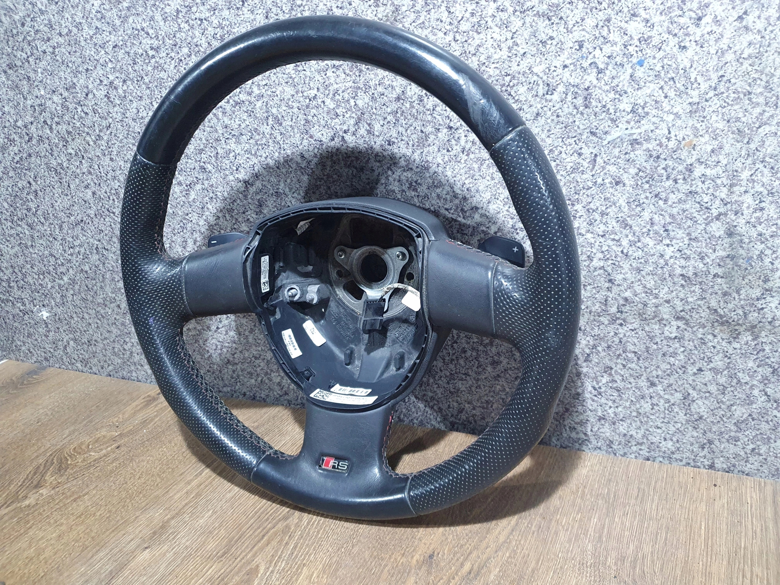 AUDI A3 8P PADLA RADENIA RYCHLOSTI VOLANT 8P0419091