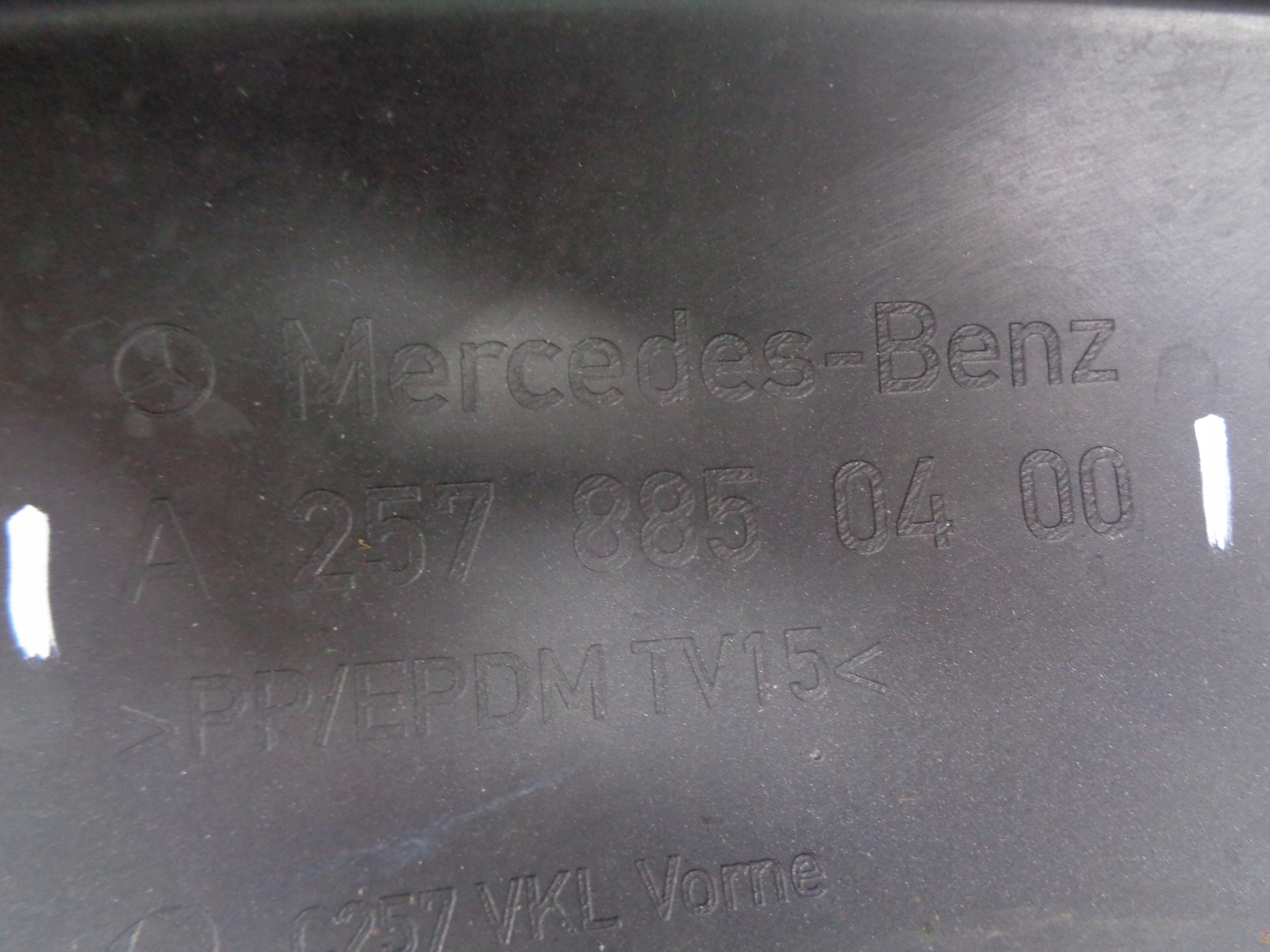 PREDNÝ NÁRAZNÍK MERCEDES CLS W257 18- NR 25810