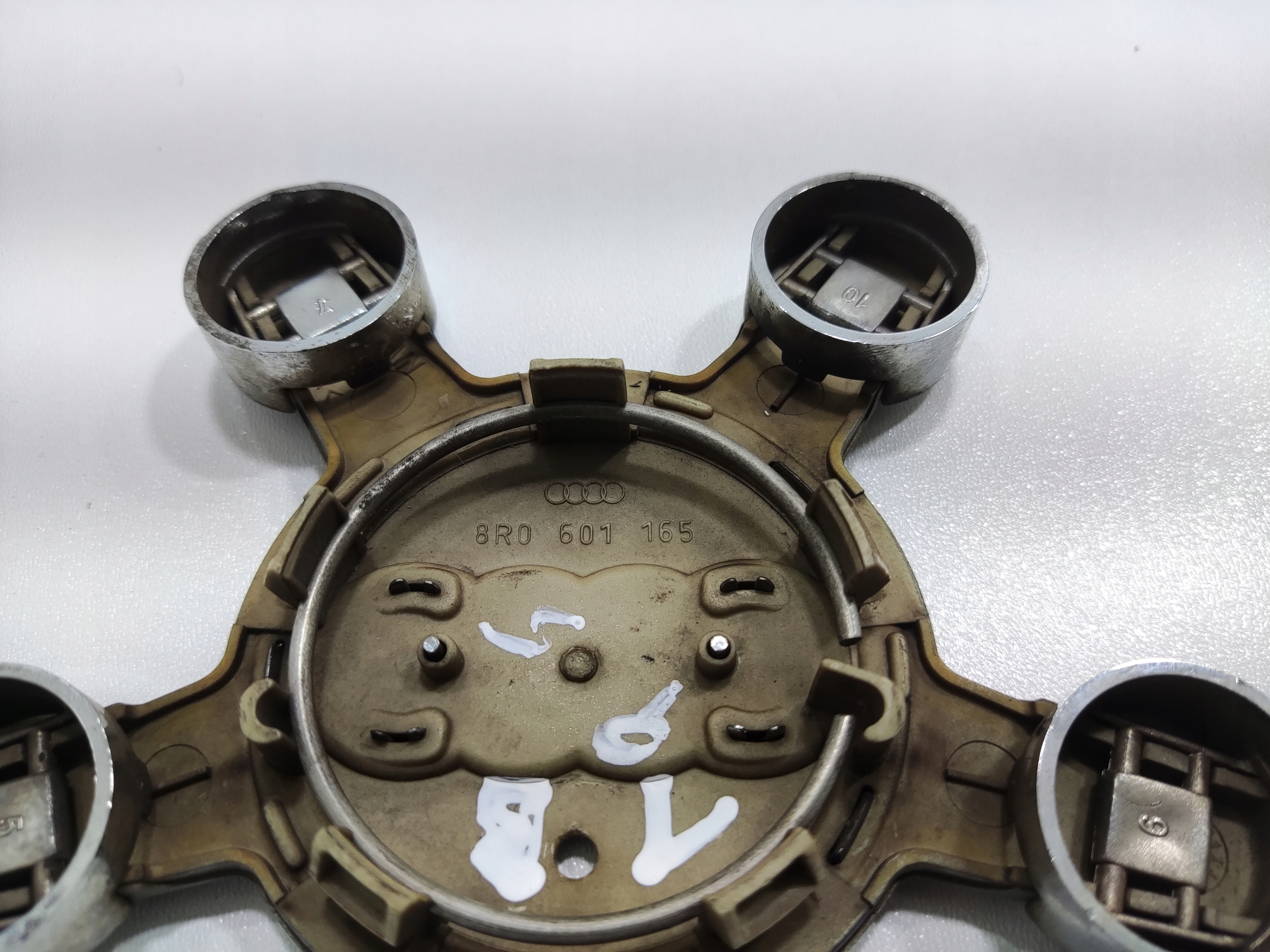 ORIGINALNY PUKLICA HLINIKOVEHO DISKU AUDI Q5 I 8R 8R0601165 2008-16