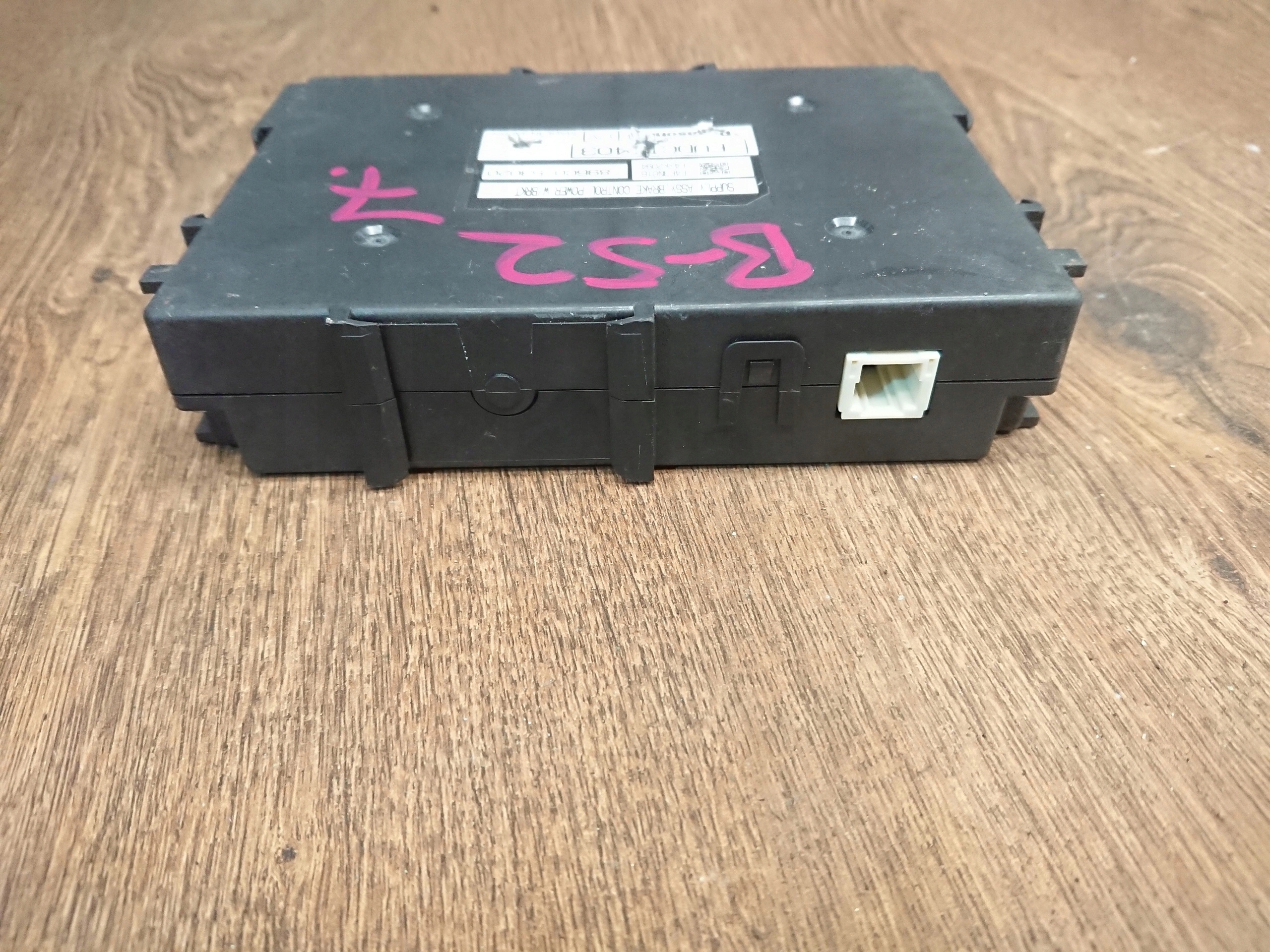 LEXUS IS300H 2.5 896C0-53020 MODUL BRZD